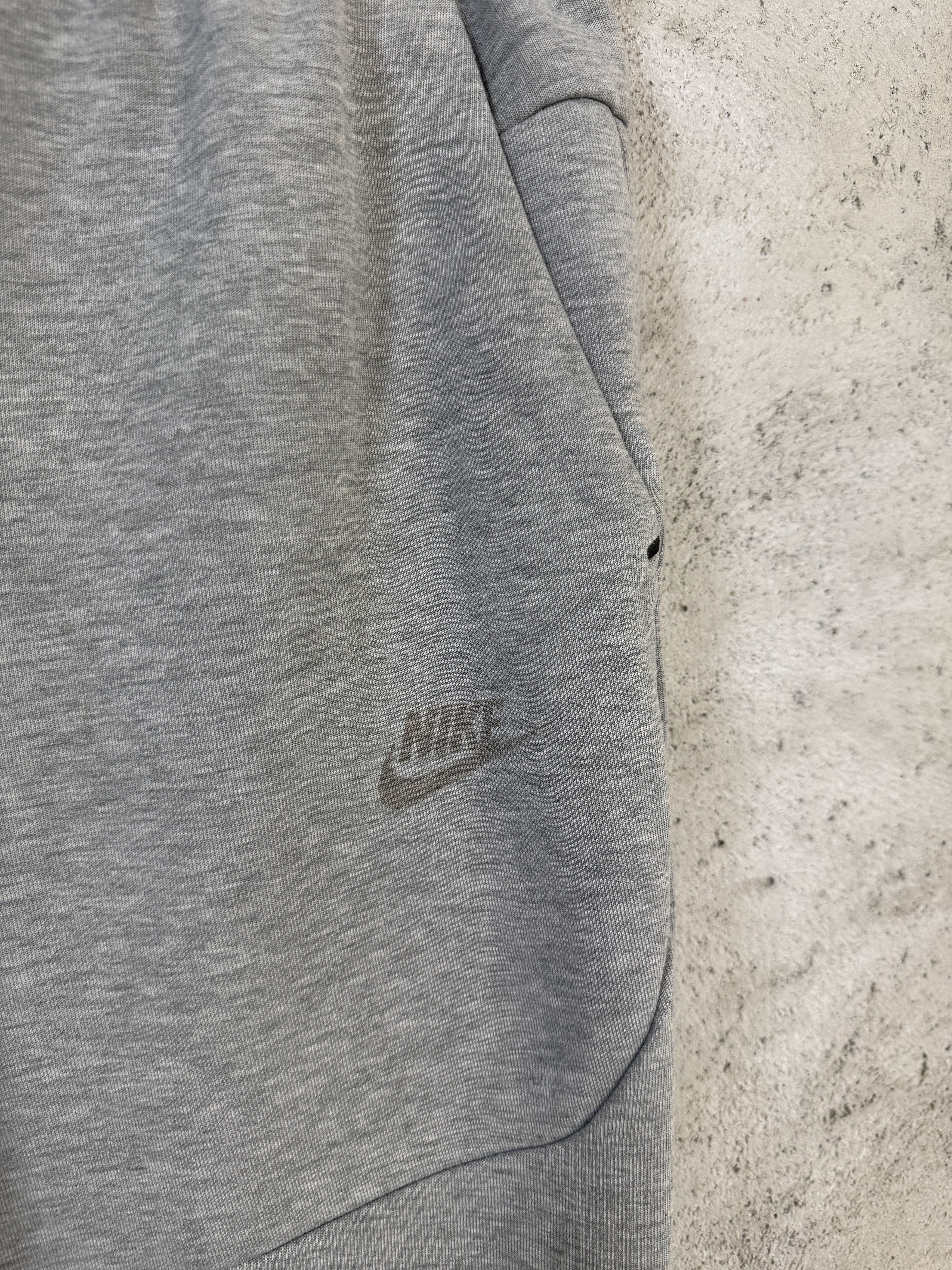Nike Nike tech fleece sweatpants joggers drip trap skate Size US 30 / EU 46 - 2 Thumbnail