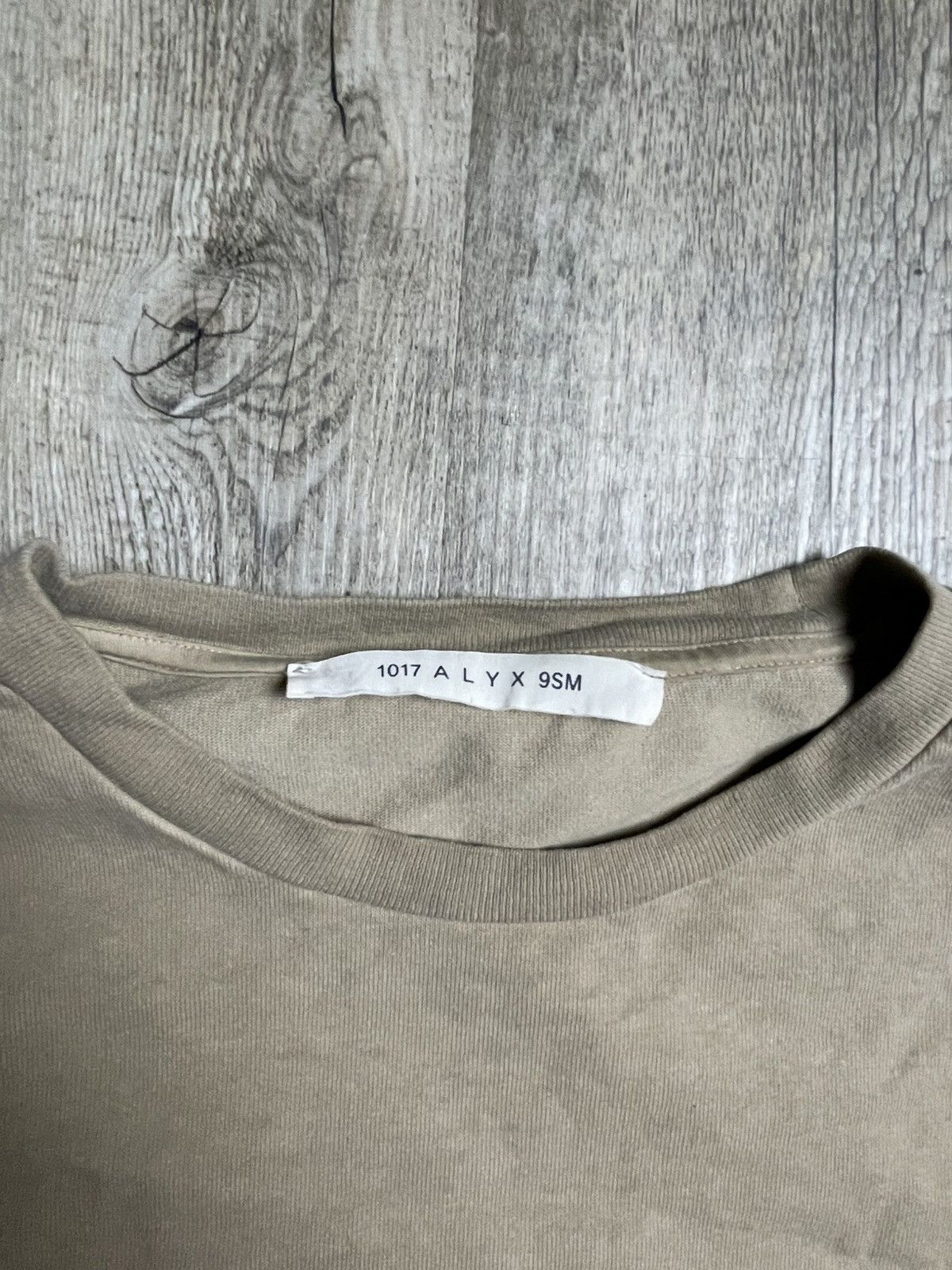 1017 ALYX 9SM 1017 Alyx Long Sleeve beige Tee Size US L / EU 52-54 / 3 - 4 Thumbnail