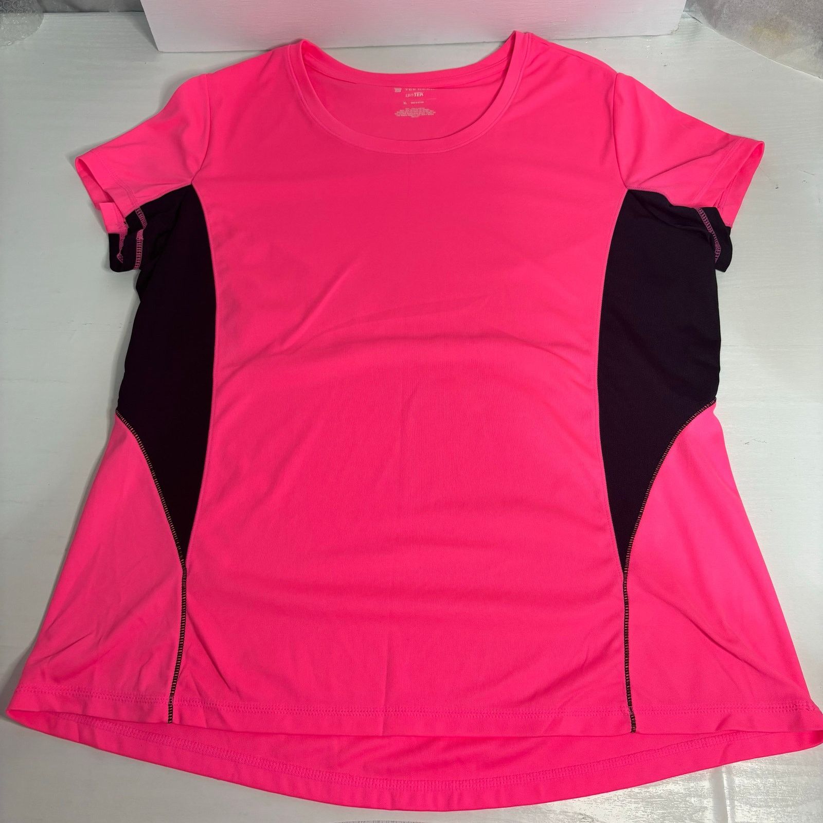 Tek Gear Tek Gear DryTek Hot Pink Athletic Tee XL Mesh High-Low Size XL / US 12-14 / IT 48-50 - 1 Thumbnail