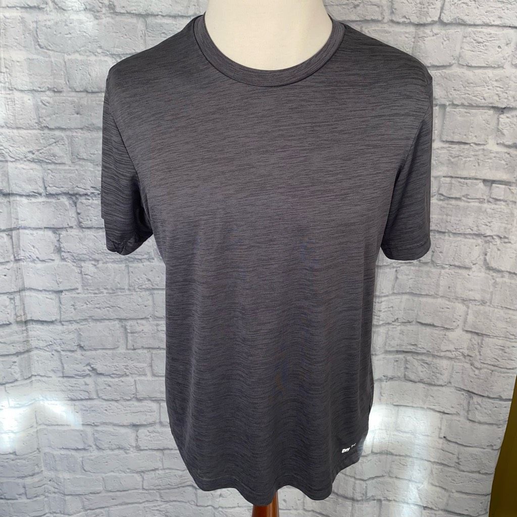 Tek Gear Tek gear dry Tek men XL short sleeve Crewneck activewear wor Size US XL / EU 56 / 4 - 1 Thumbnail