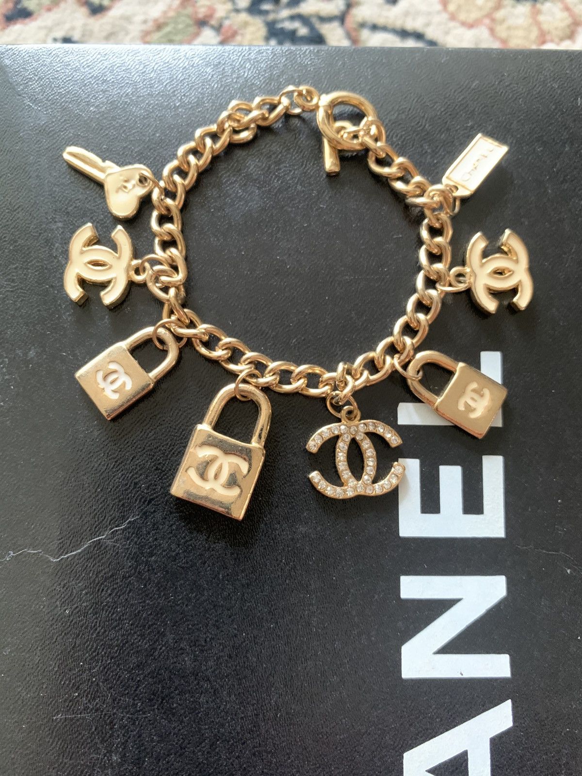 Chanel Chanel bracelet Size ONE SIZE - 2 Thumbnail