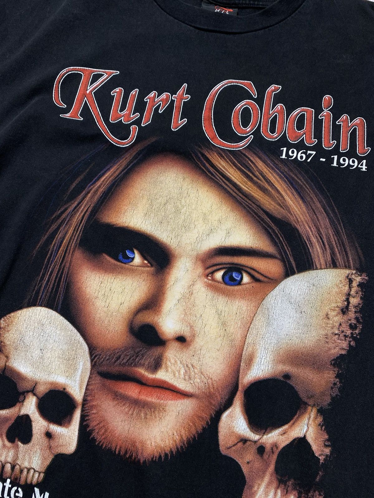 Band Tees Vintage 90-00’s Kurt Cobain 1967-1994 Metallica band Tshirt Size US XL / EU 56 / 4 - 6 Thumbnail