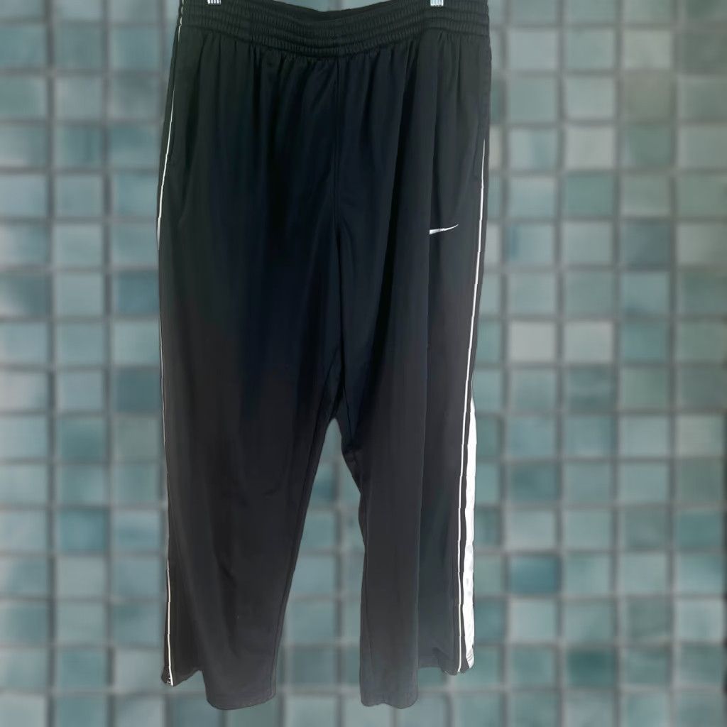 Nike Nike Basketball Striped Warmup Pants Mens XL Black 34x32 Pockets Athletic Casual Nike Training Size US 36 / EU 52 - 1 Thumbnail