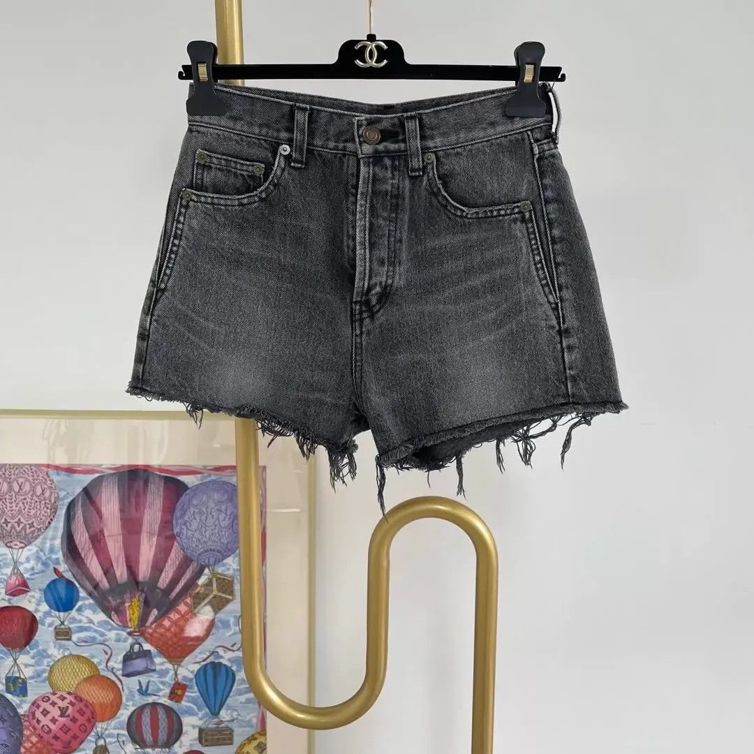 Saint Laurent Paris Saint Laurent denim short 26 Size 26" / US 2 / IT 38 - 1 Thumbnail