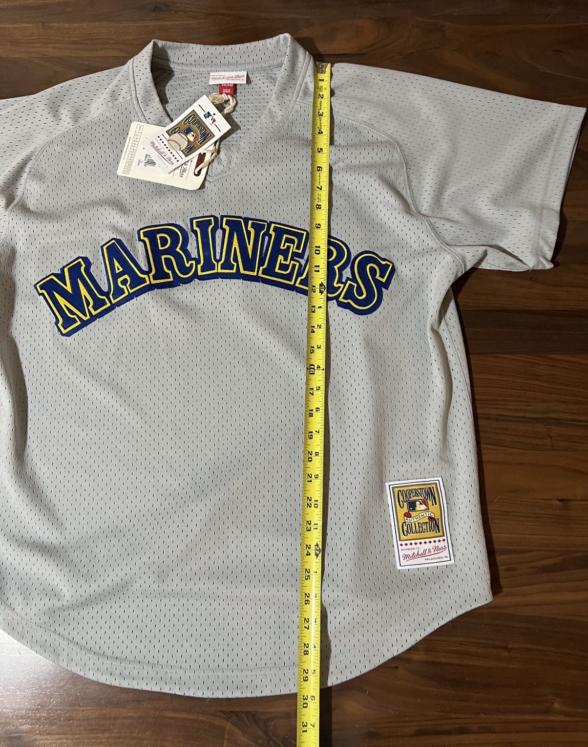 Mitchell & Ness Men's Ken Griffey Jr. Gray Seattle Mariners 1989 Size XL Size US XL / EU 56 / 4 - 7 Thumbnail