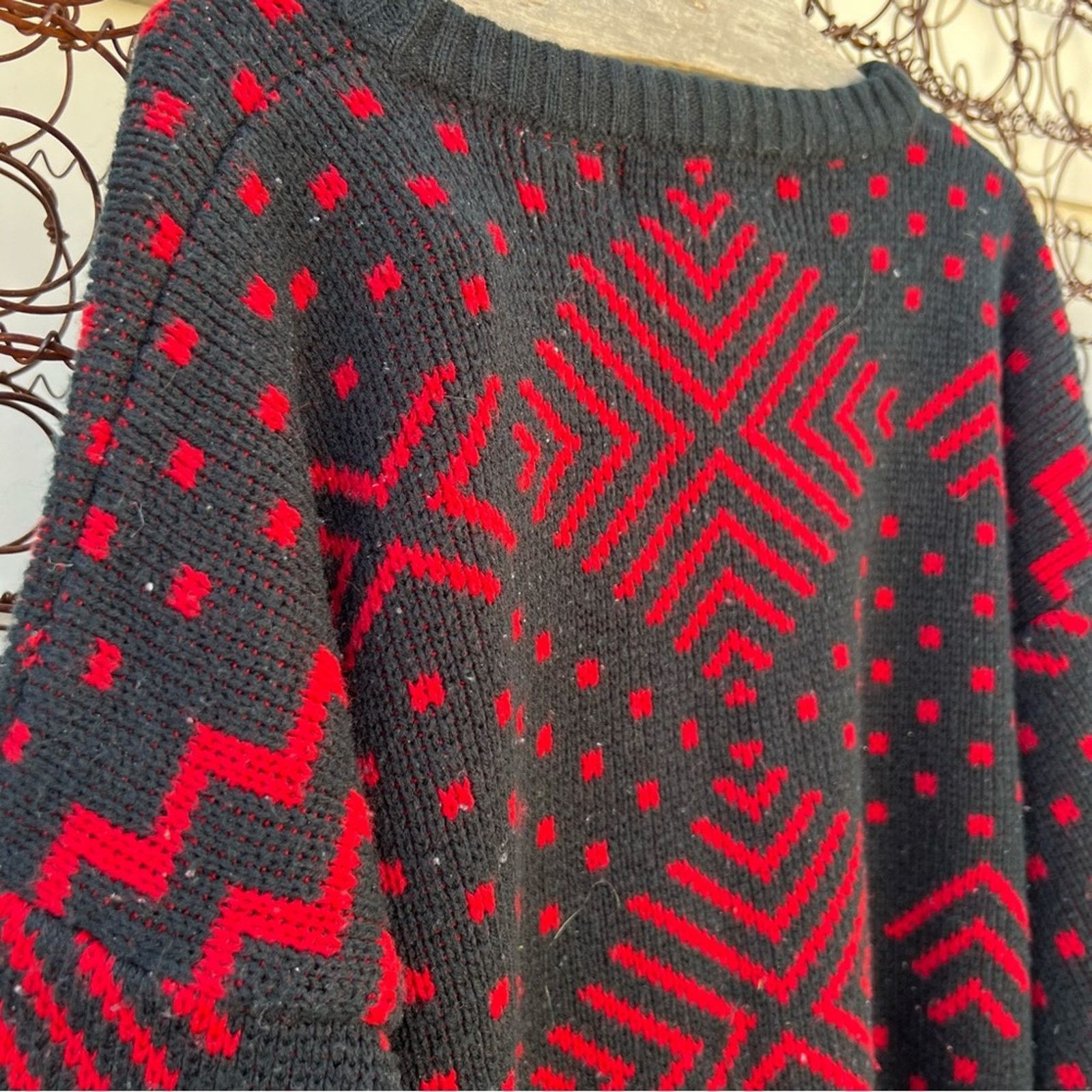 Vintage MATCHING PAIR 80s Sweater Graphix Red Black Geometric LARGE Size US L / EU 52-54 / 3 - 4 Thumbnail