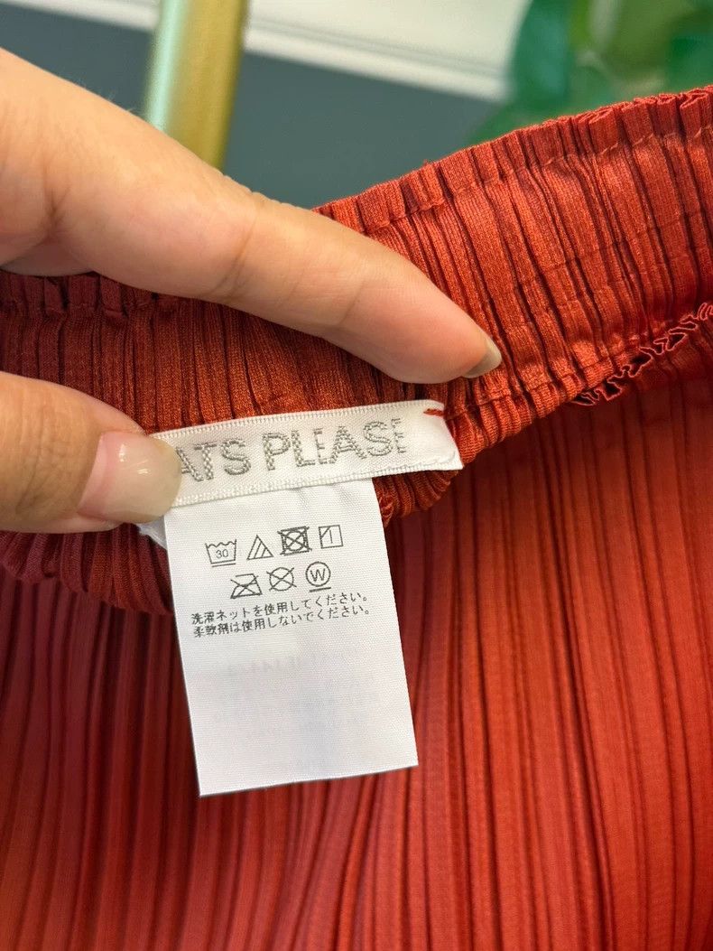 Issey Miyake Issey Miyake size:3 Orange shorts Size 31" - 2 Thumbnail