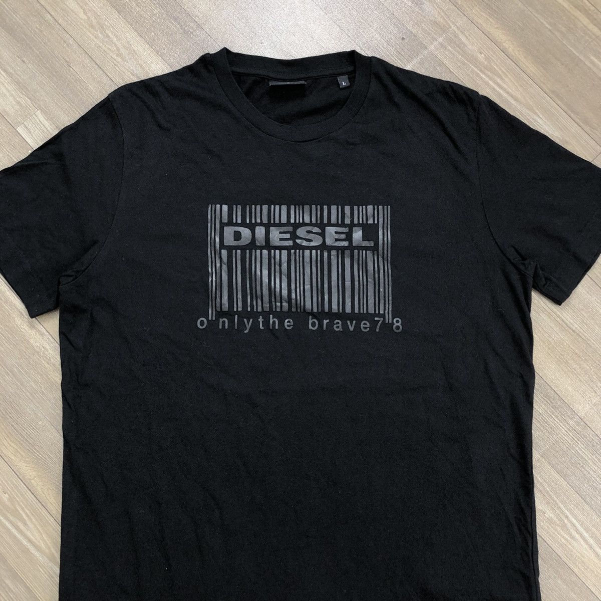 Diesel 2000s Diesel Logo Barcode Print T-shirt in Black Size US L / EU 52-54 / 3 - 2 Thumbnail