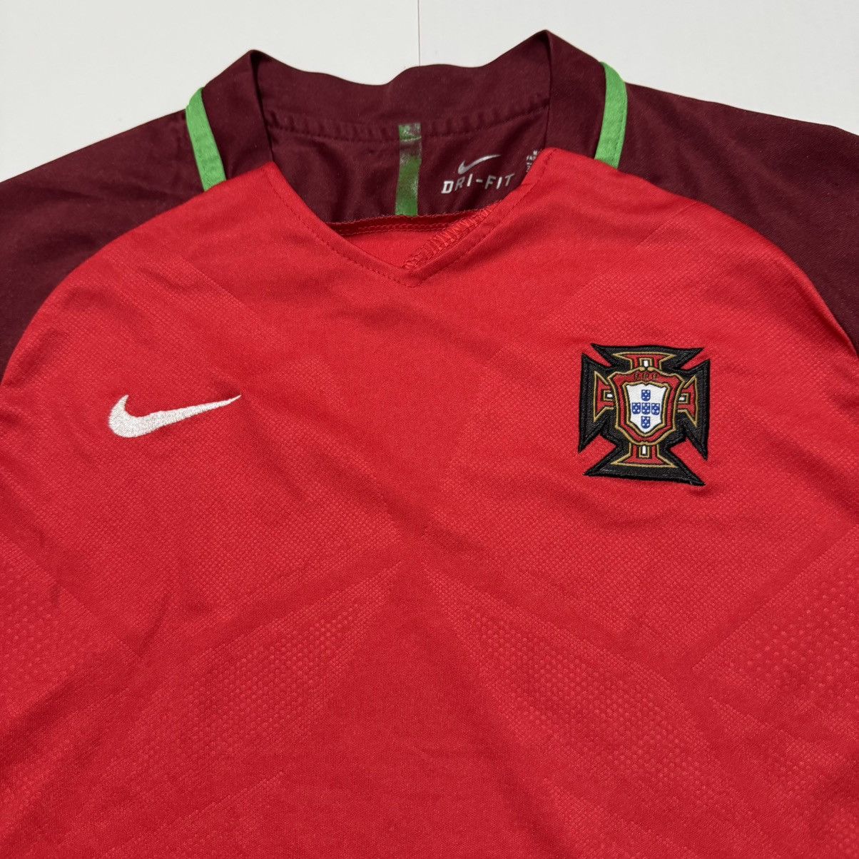 Nike Nike Portugal 2016 Euro Champions Football Jersey Size XS Size US XS / EU 42 / 0 - 4 Thumbnail