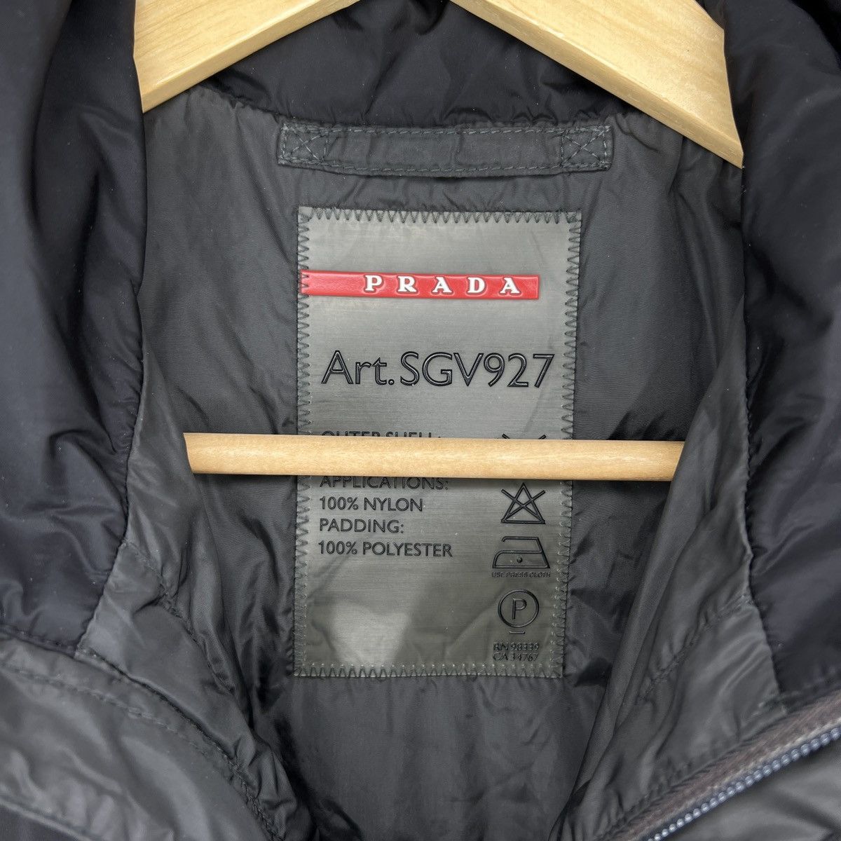 Prada Prada Puffer Light Jacket Sleeve Logo Black Grey Nylon Size US M / EU 48-50 / 2 - 6 Thumbnail
