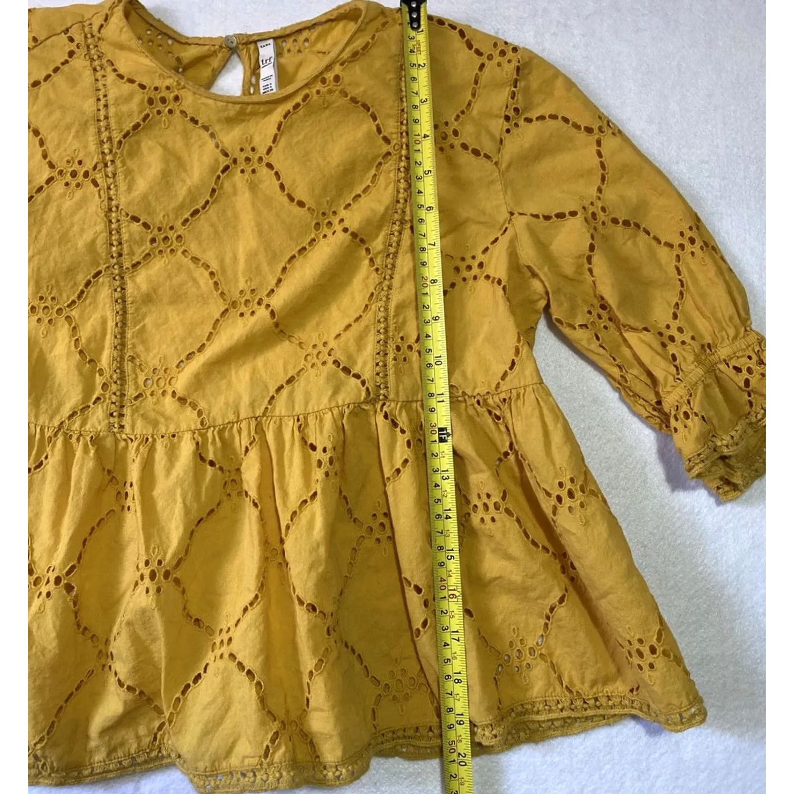 Zara ZARA Blouse Top SHIRT Round Neck Gold / 26-58 Size S Women’s Bell Sleeve Regular Modern Casual Front Button Closure Viscose 3/4 Sleeve Vintage No Size S / US 4 / IT 40 - 6 Thumbnail