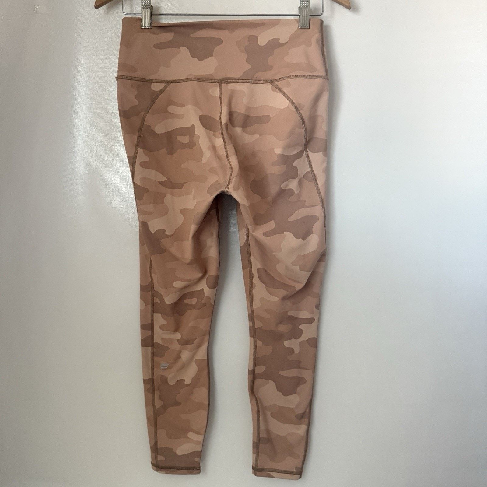 Fabletics Fabletics Powerhold Camo Gym Workout Running Lounge Leggings Size 27" / US 4 / IT 40 - 3 Thumbnail