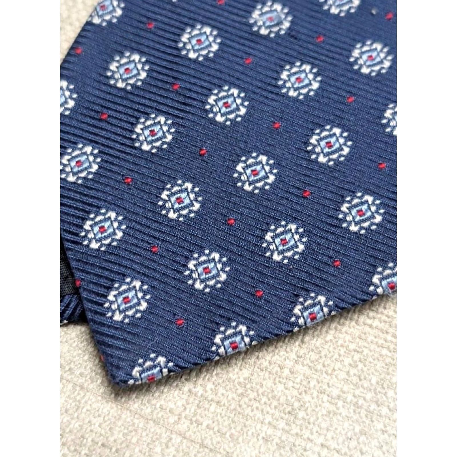 Brooks Brothers Brooks Brothers necktie ENGLAND Silk blue 59" long 3.5" wide Tie Men Silk Made in England All-over Geometric nylon? Size ONE SIZE - 5 Thumbnail