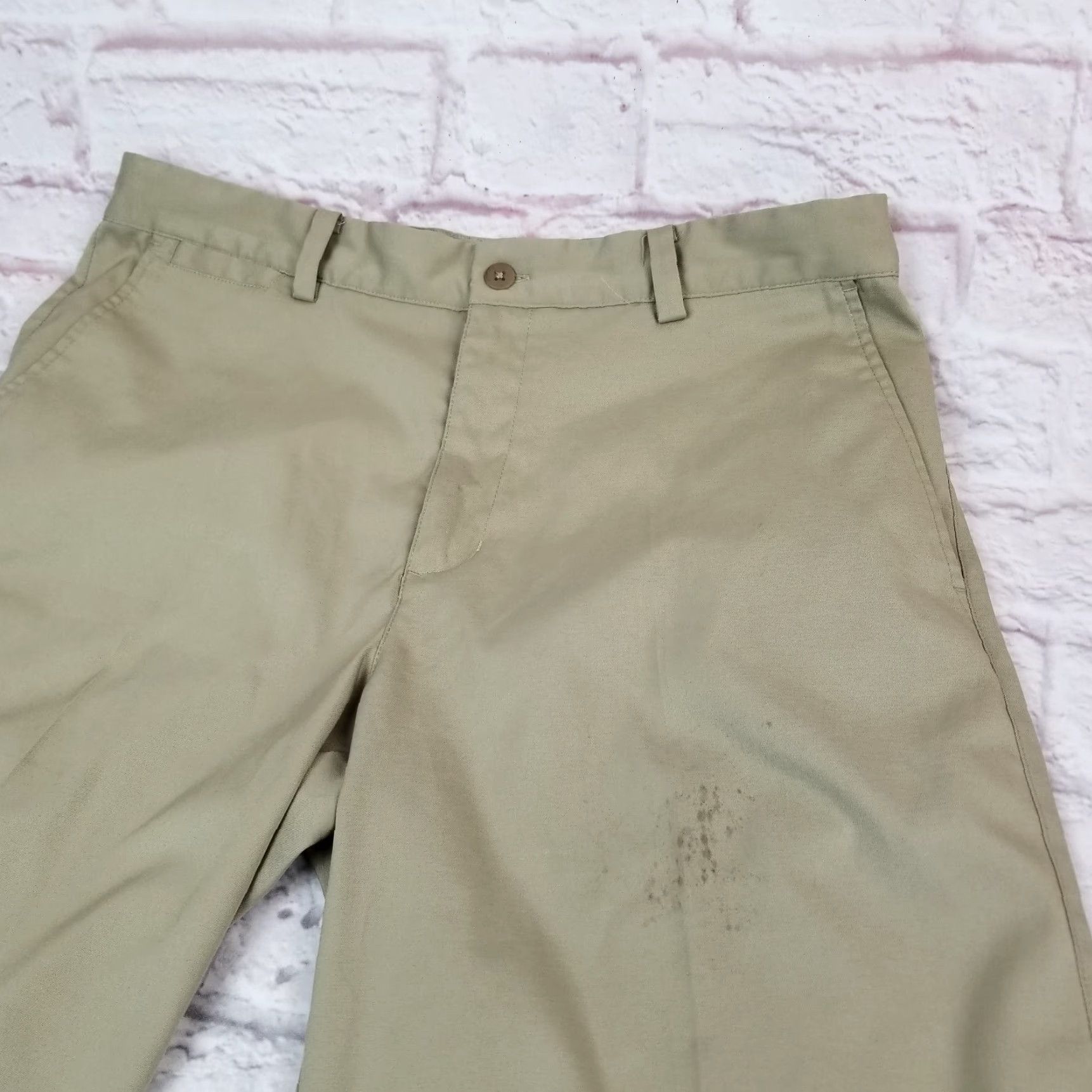 Nike Nike Golf Shorts Mens 32 Dri-Fit Khaki Tan Lightweight Stretch Chino Pocketed Regular Fit Beiges (36) Size US 36 / EU 52 - 3 Thumbnail
