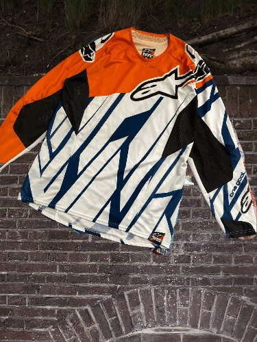 Alpinestars Vintage Alpinestars Big Center Logo Longsleeve Tee T-Shirt Size US XL / EU 56 / 4 - 1 Thumbnail