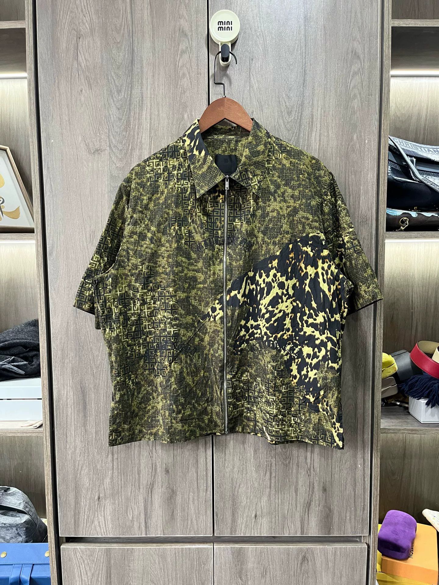 Givenchy Givenchy Floral Short-Sleeve Zip Shirt Size US XS / EU 42 / 0 - 1 Thumbnail