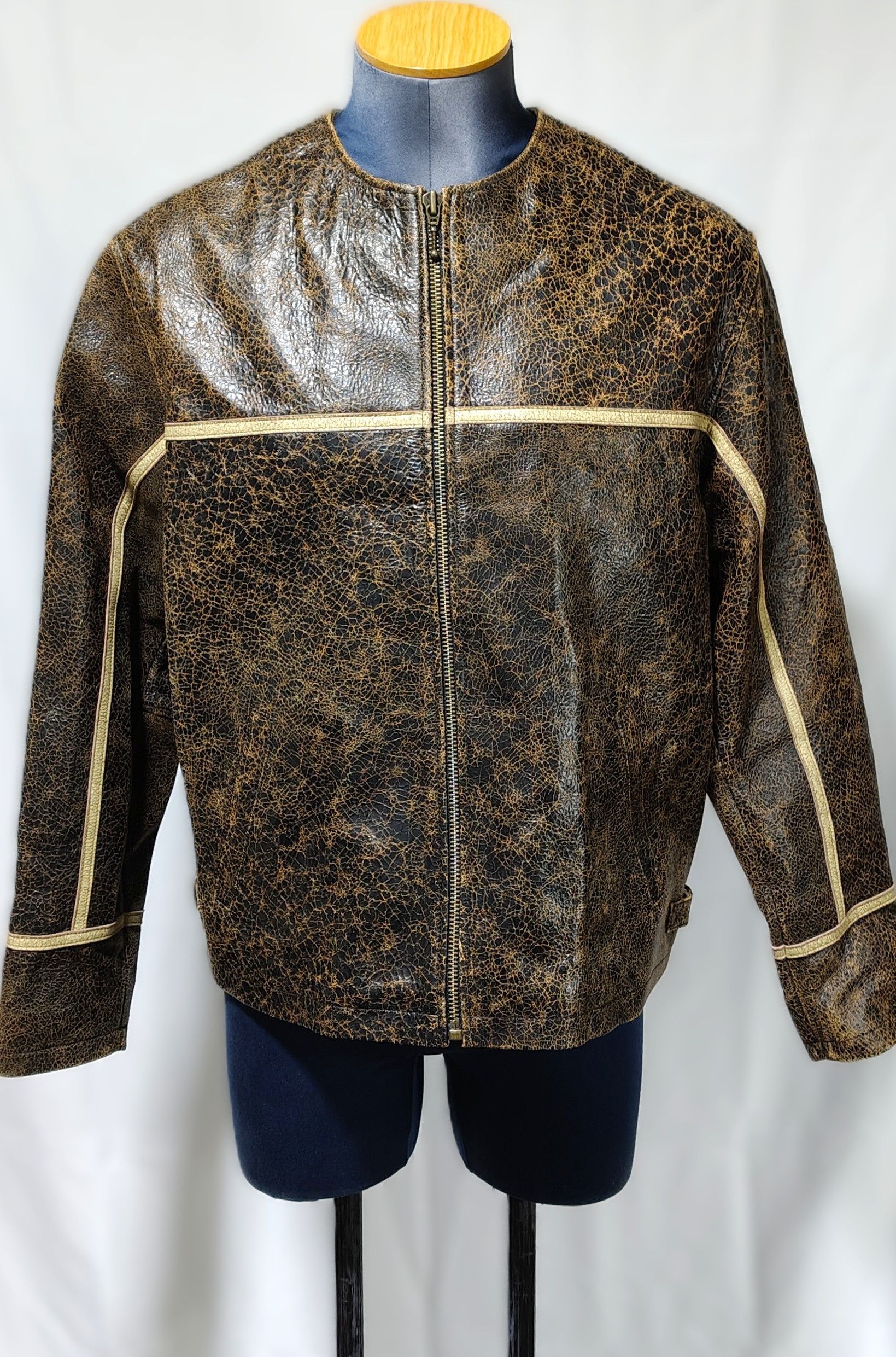 Guess Veste Guess USA en cuir craquelé Neuve avec étiquette Size US L / EU 52-54 / 3 - 1 Thumbnail