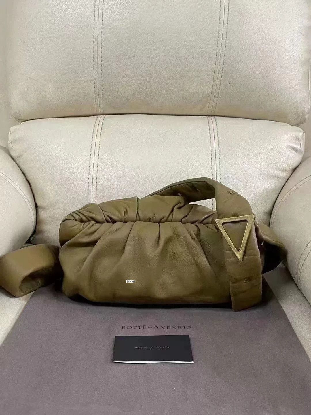 Bottega Veneta Bottega Veneta Sand Cloud Clutch Bag Size US S / EU 44-46 / 1 - 1 Thumbnail
