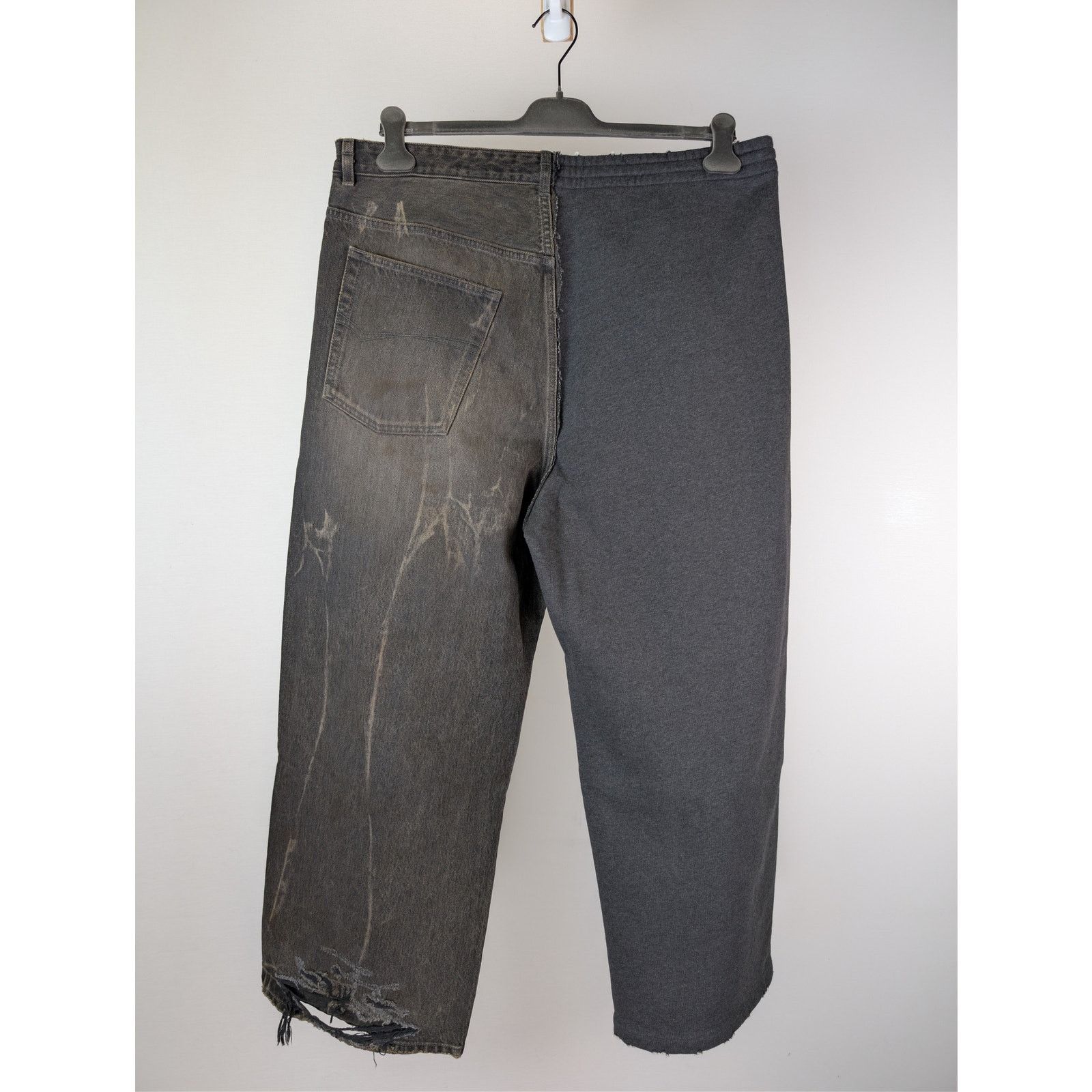 Balenciaga o1rshd1 Hybrid Baggy Pants in Dirty Bath Water Size US 34 / EU 50 - 14 Thumbnail