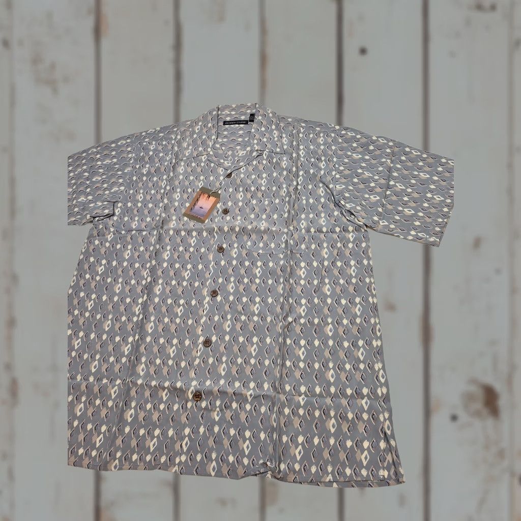 Vintage Bobby Chan Shirt Mens L Blue Geometric Washable Silk Button Up Short Sleeve Size US L / EU 52-54 / 3 - 1 Thumbnail