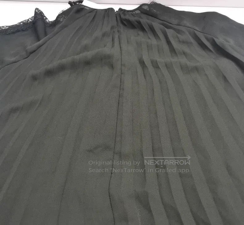 Valentino Valentino Solid color crew neck pleated long-sleeved dress Size S / US 4 / IT 40 - 7 Thumbnail