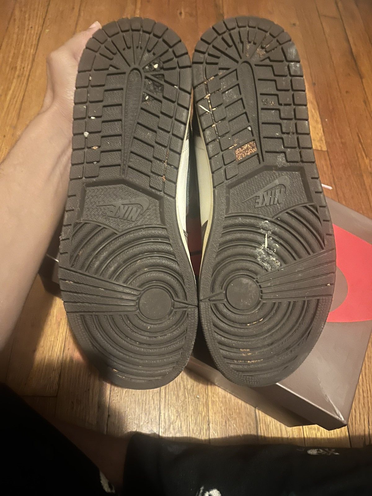 Jordan Brand × Travis Scott Travis Scott Jordan 1 Mocha Size US 10.5 / EU 43-44 - 5 Thumbnail