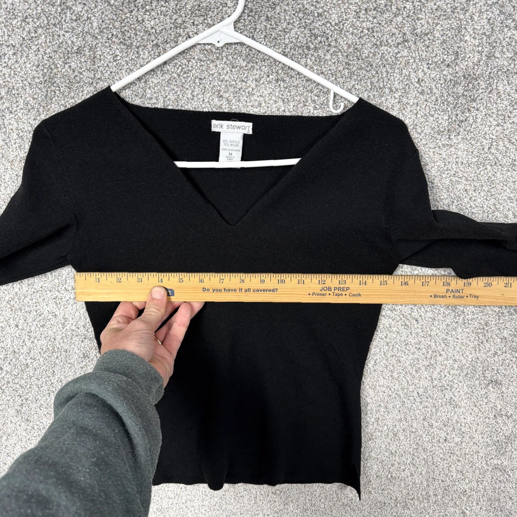 Vintage Erik Stewart Knit Top Medium Minimalist Layering Office Chic Dark Romantic Vamp Shirts Womens Black V-Neck 3/4 Sleeve Knit Sweater Size M / US 6-8 / IT 42-44 - 4 Thumbnail
