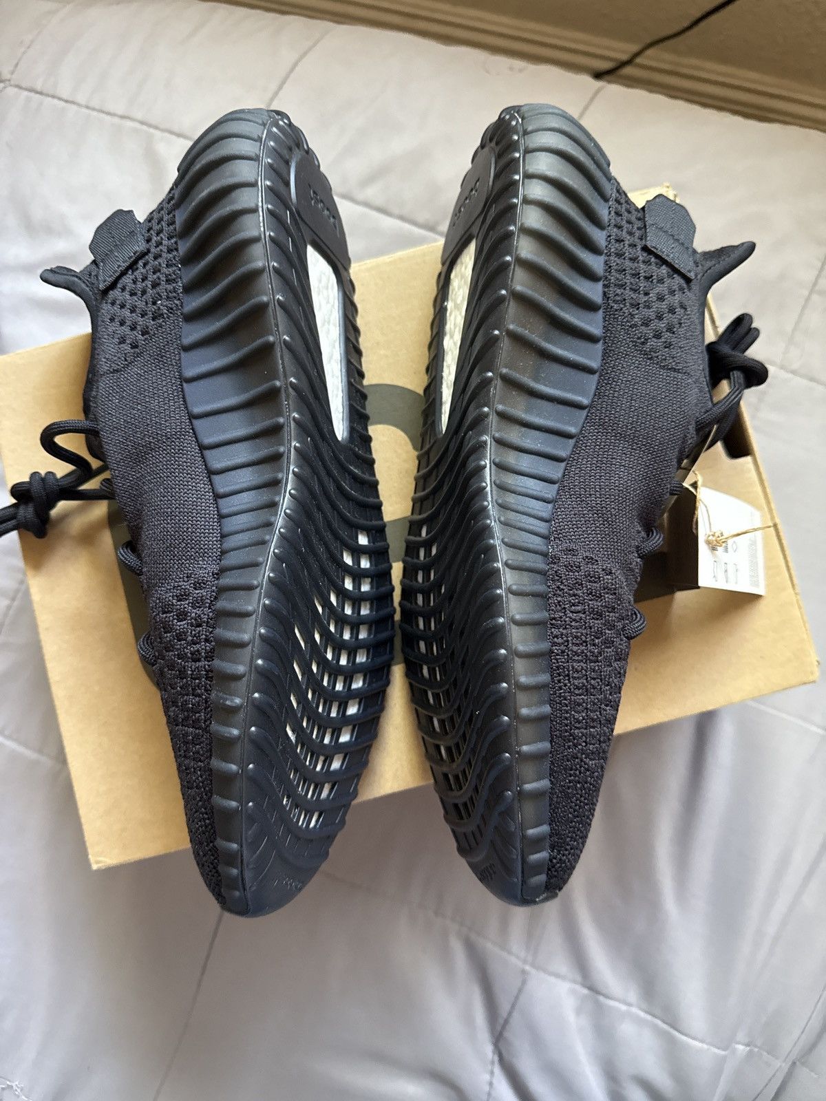 Yeezy Yeezy boost 350 V2 Size US 10.5 / EU 43-44 - 4 Thumbnail