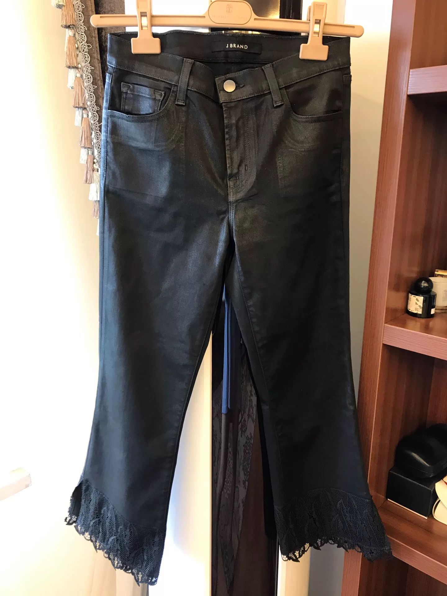 J Brand J Brand Black Coated Leather Jeans Size 28" / US 6 / IT 42 - 1 Thumbnail
