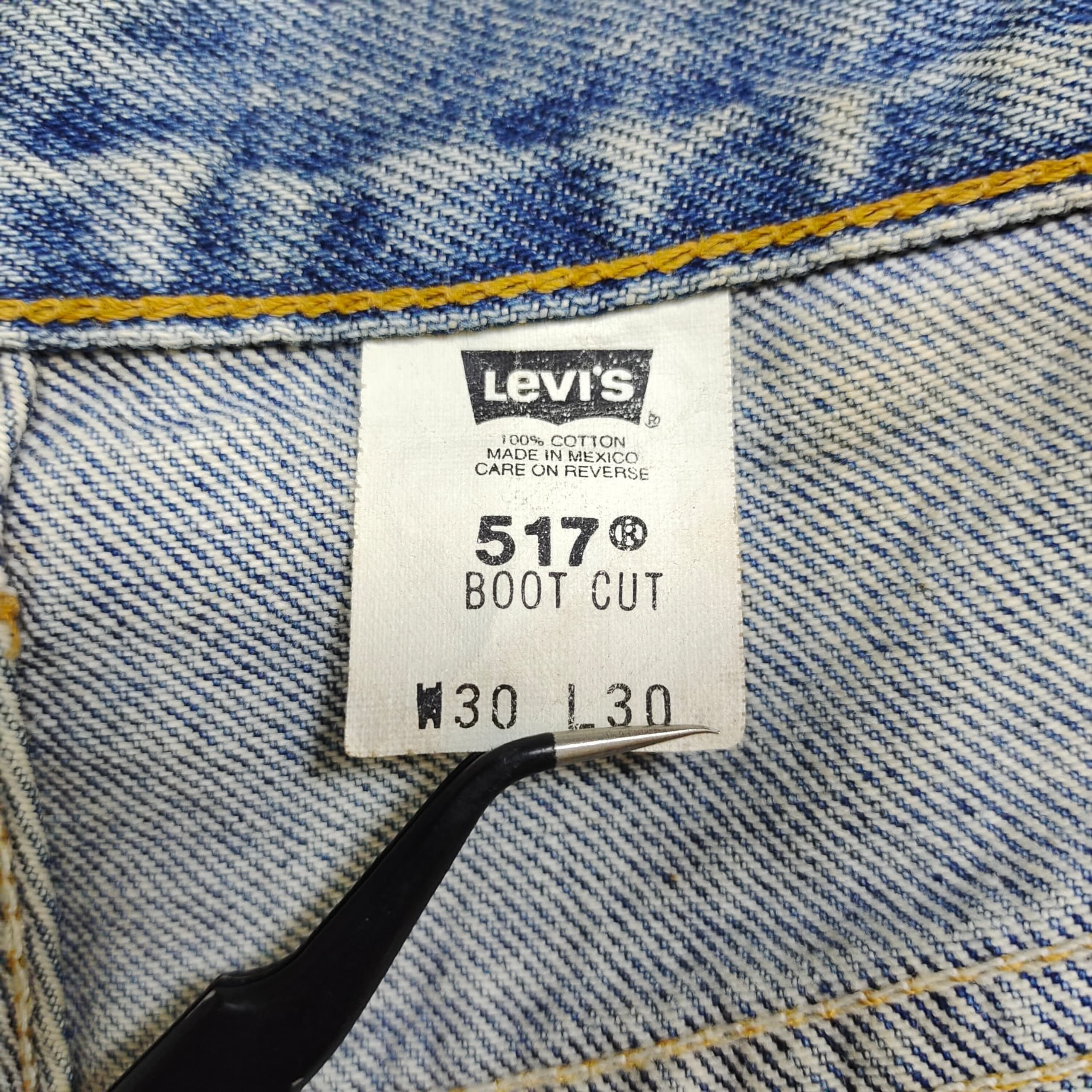 Levi's Vintage Levi’s 517 Bootcut, Y2K Jeans Light Wash Whiskering Size US 30 / EU 46 - 16 Thumbnail