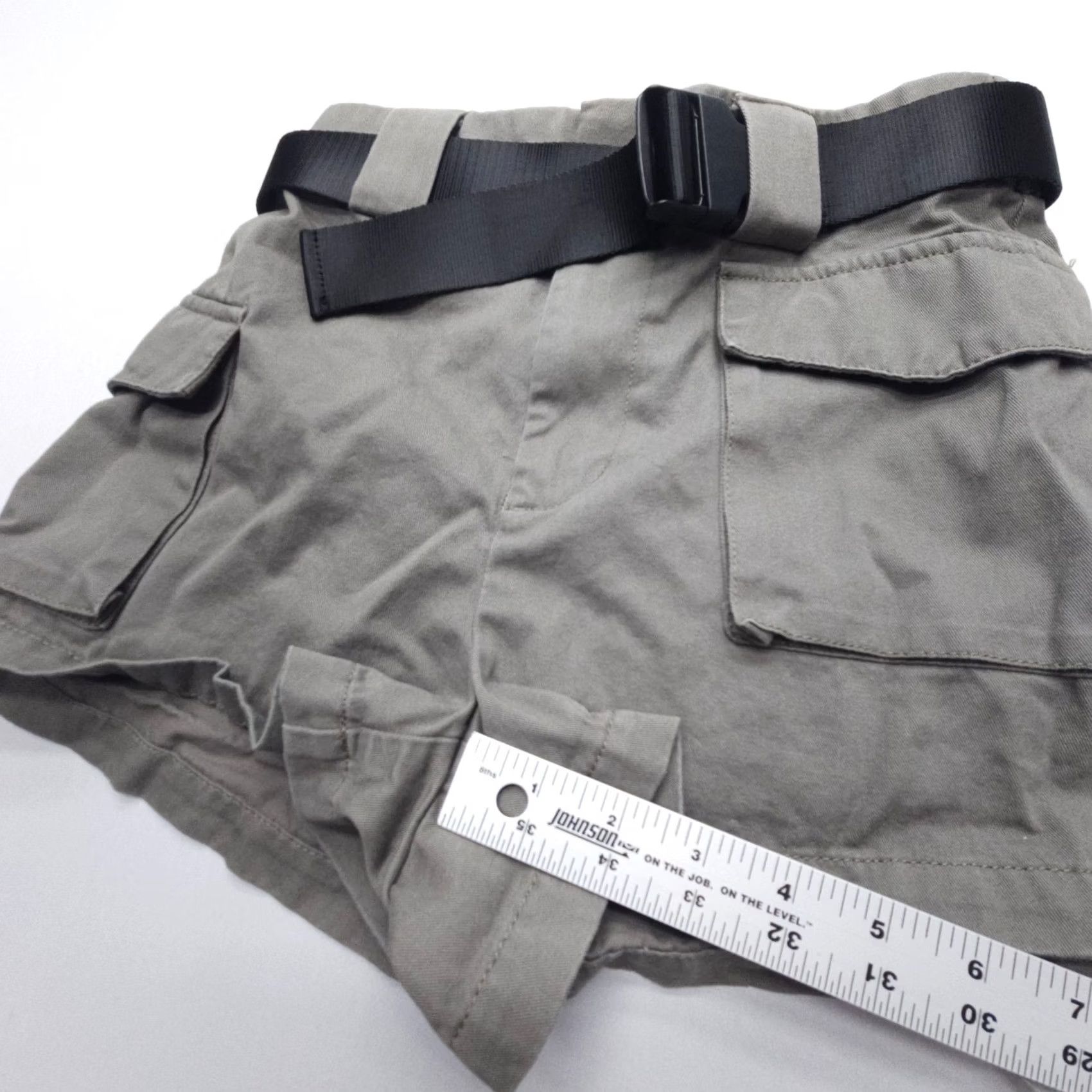 Aritzia Aritzia Tna Cargo 3" Shorts Womens XS Green High Rise Belted Military Shorts Size 26" / US 2 / IT 38 - 6 Thumbnail
