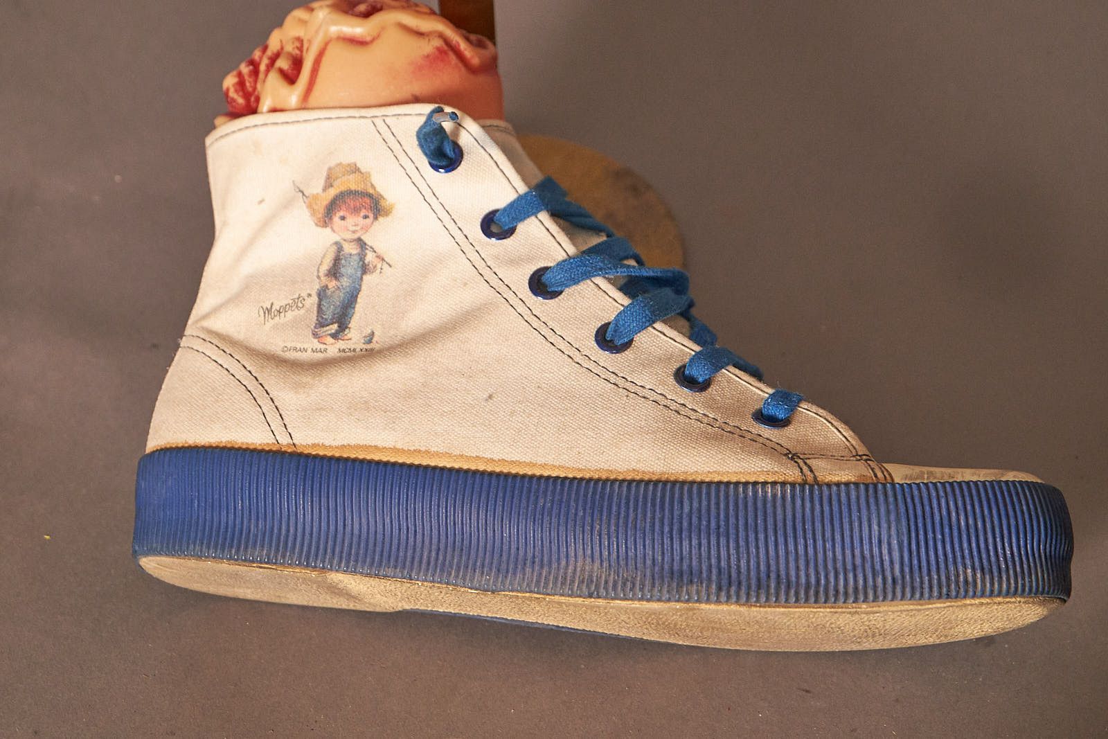 Vintage Vintage 1970s Moppet Moon Star Hightop Sneakers Size US 6.5 / IT 36.5 - 7 Thumbnail