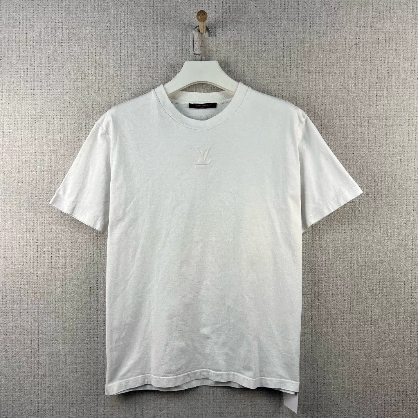 Louis Vuitton Louis Vuitton Solid Logo Round Neck Tee Size US XL / EU 56 / 4 - 1 Thumbnail