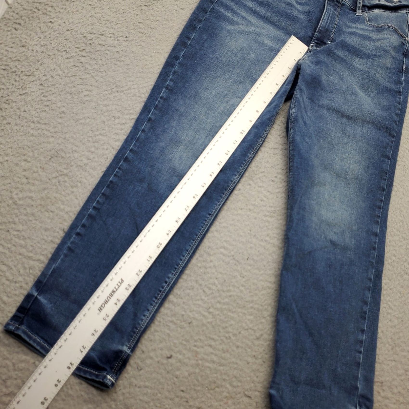 White House Black Market WHBM Jeans Womens 10 Blue Denim Whiskered High Waisted Streetwear Straight Leg Jeans Size 32" / US 10 / IT 46 - 4 Thumbnail