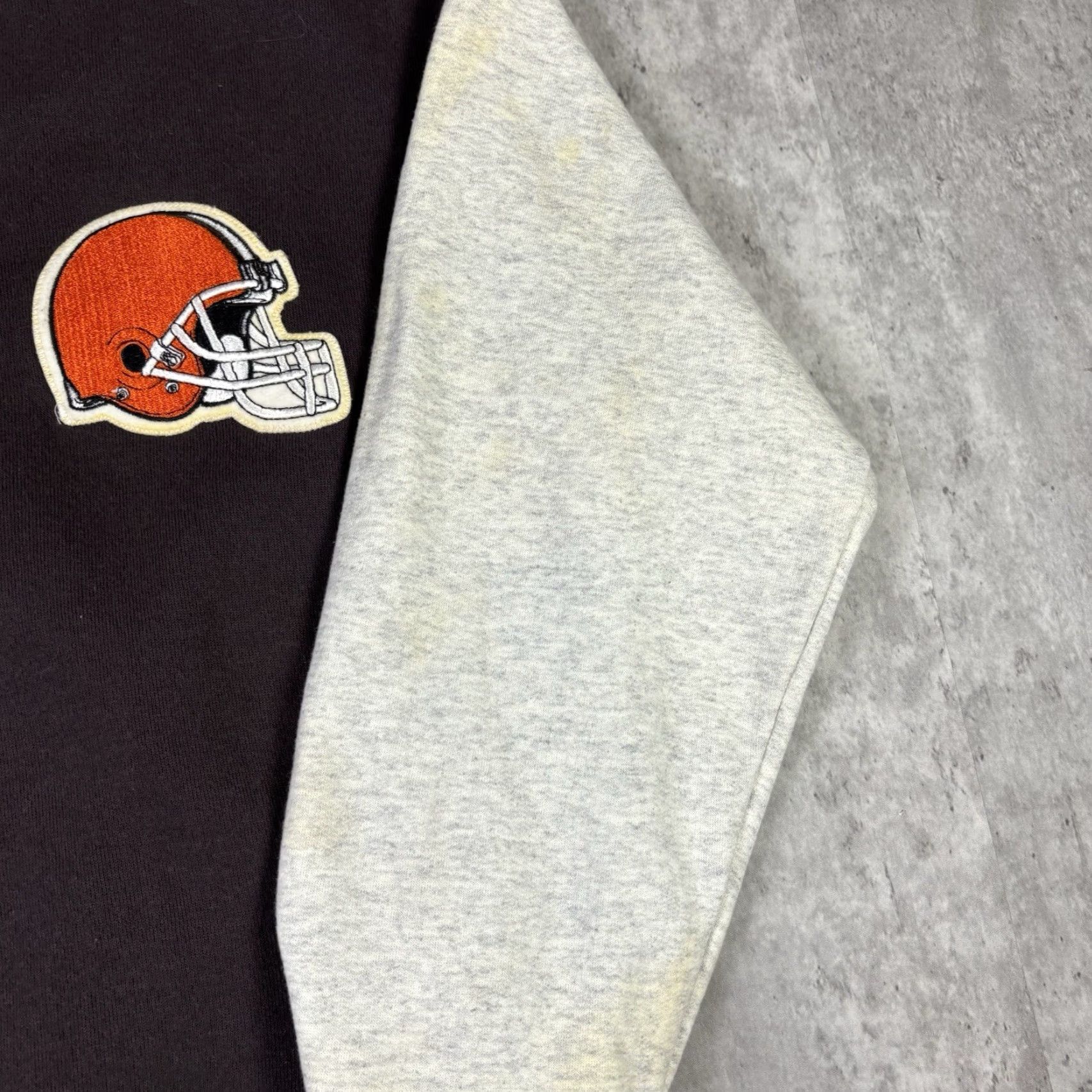 NFL VINTAGE Cleveland Browns Sweatshirt Majestic Button Down Embroidered NFL XL Brown Men Pullover 90s Graphic Print Football Stitch Size US XL / EU 56 / 4 - 7 Thumbnail