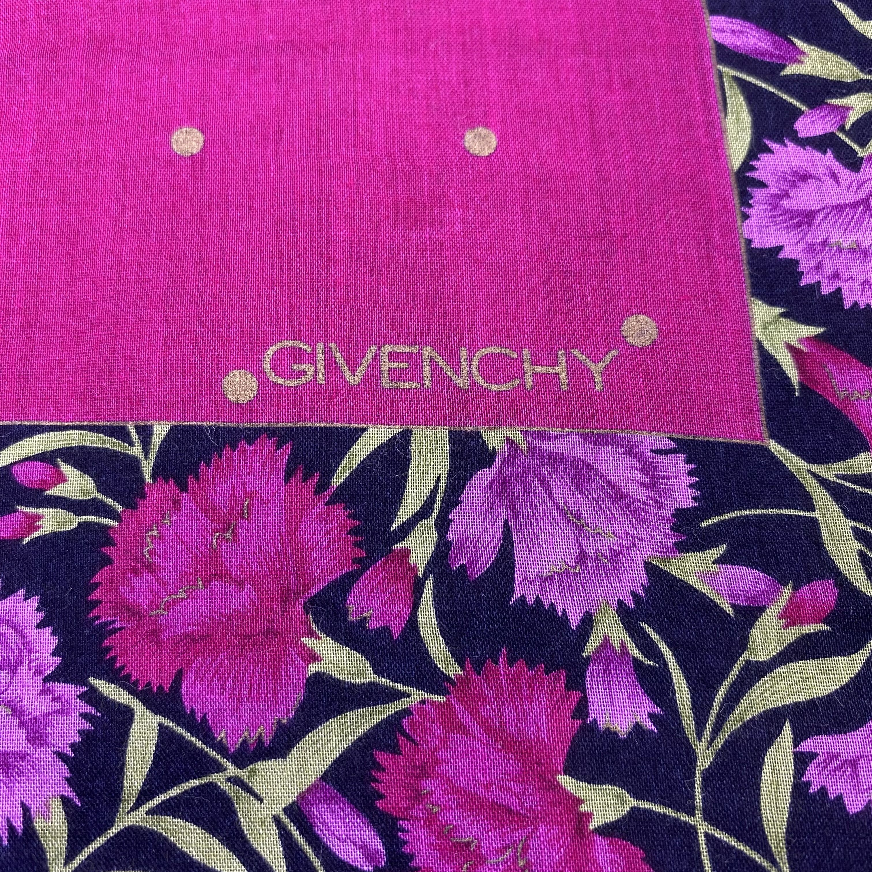 Givenchy Gvenchy Handkerchief / Bandana / Neckerchief-B2286 Size ONE SIZE - 7 Thumbnail