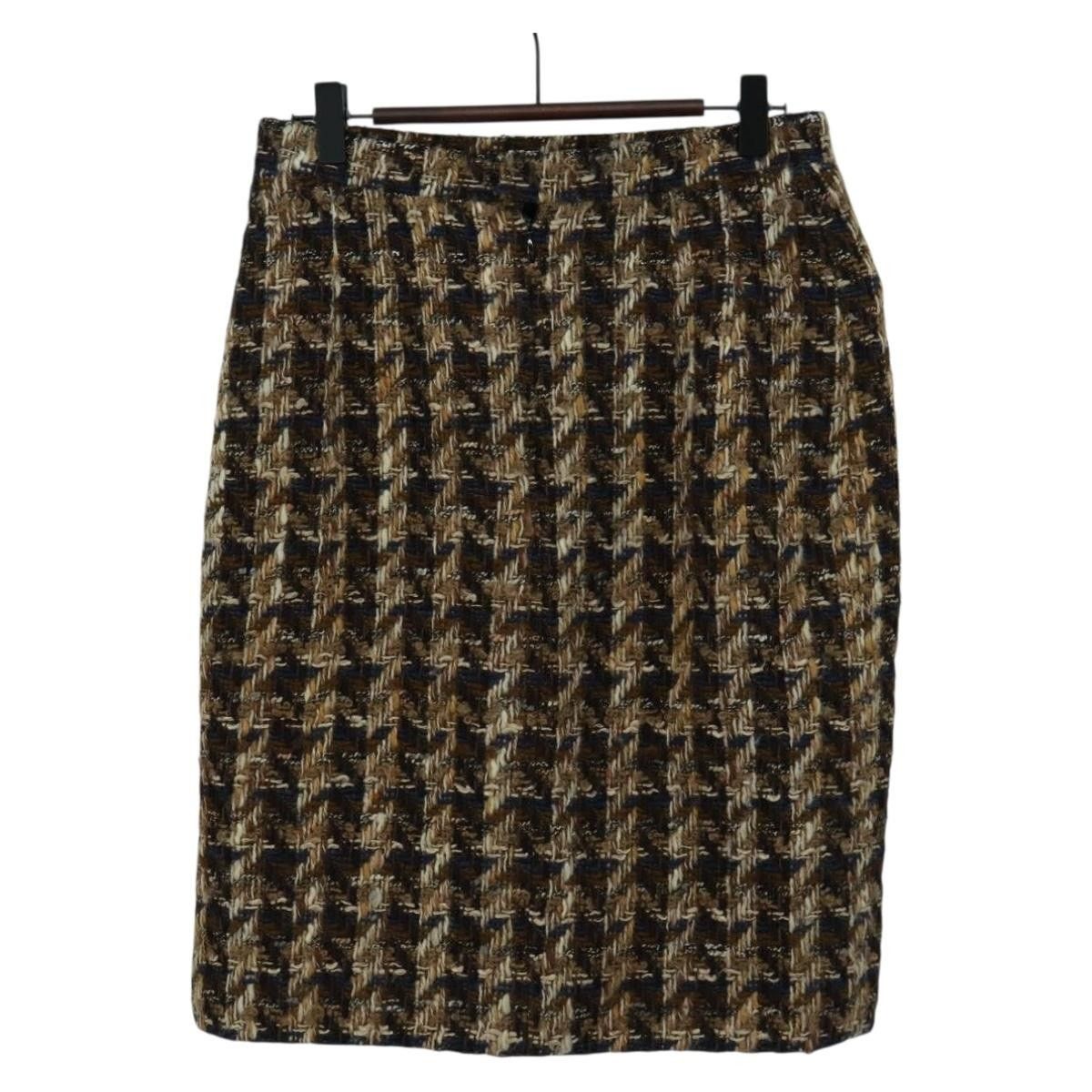 Chanel Chanel Tweed Skirt Size 24" / US 00 / IT 34 - 2 Thumbnail