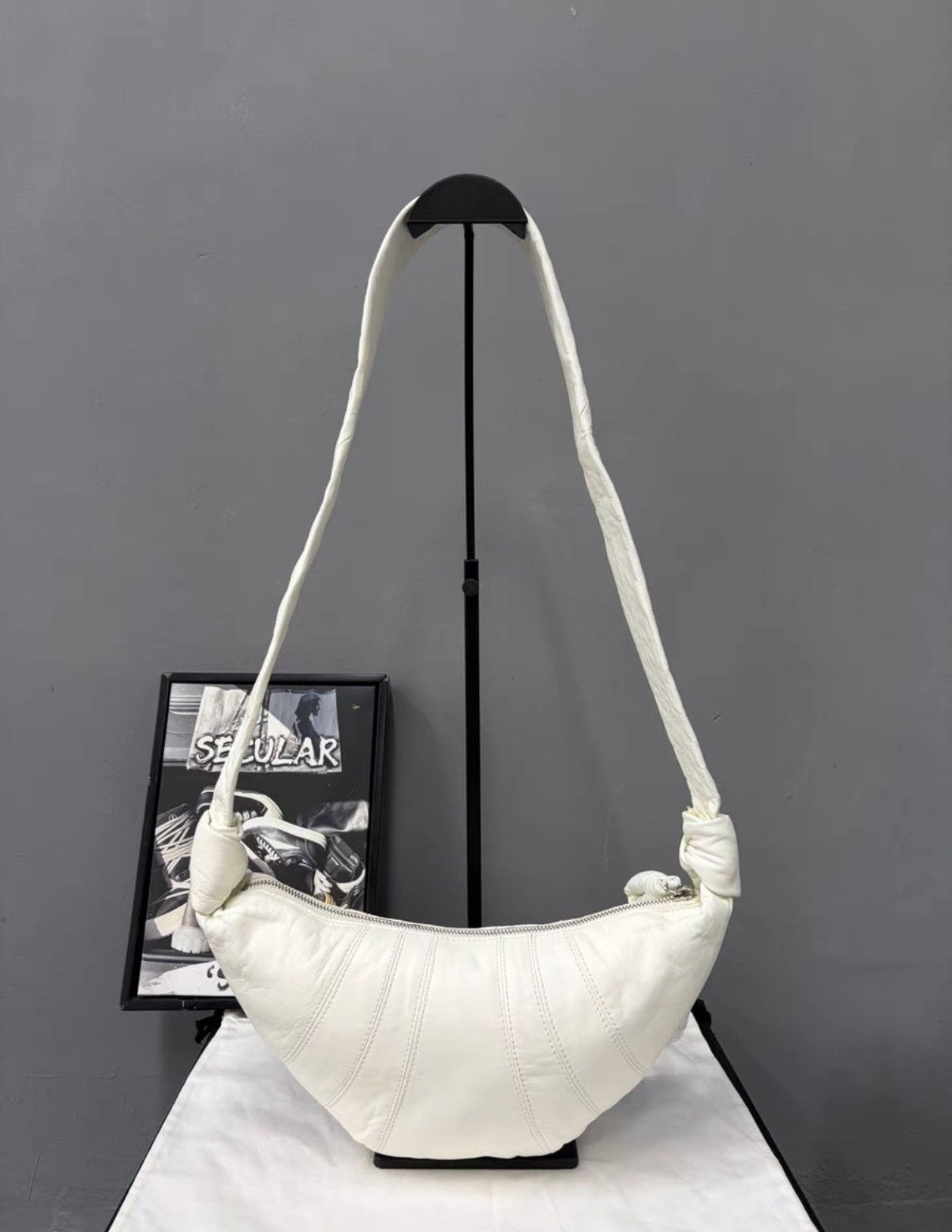 Lemaire Lemaire Brand‑New Small White Sheepskin Croissant Bag KKKK6 Size ONE SIZE - 1 Thumbnail