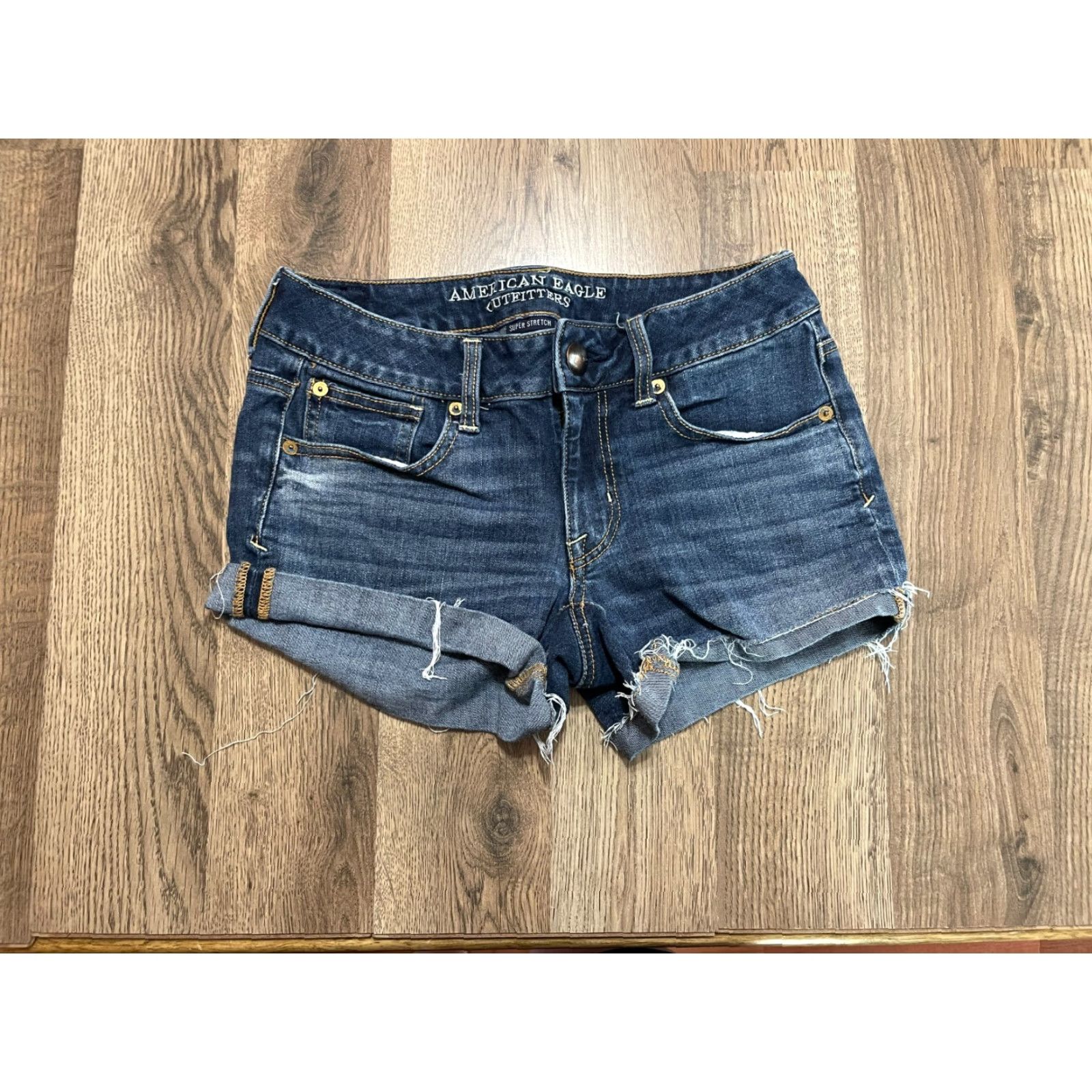American Eagle Outfitters American Eagle Outfitters Shorts Women 2 Denim Cuffed Super Stretch Blue 3 in Inseam Casual Modern Regular Facet: AE0 Size 26" / US 2 / IT 38 - 2 Thumbnail
