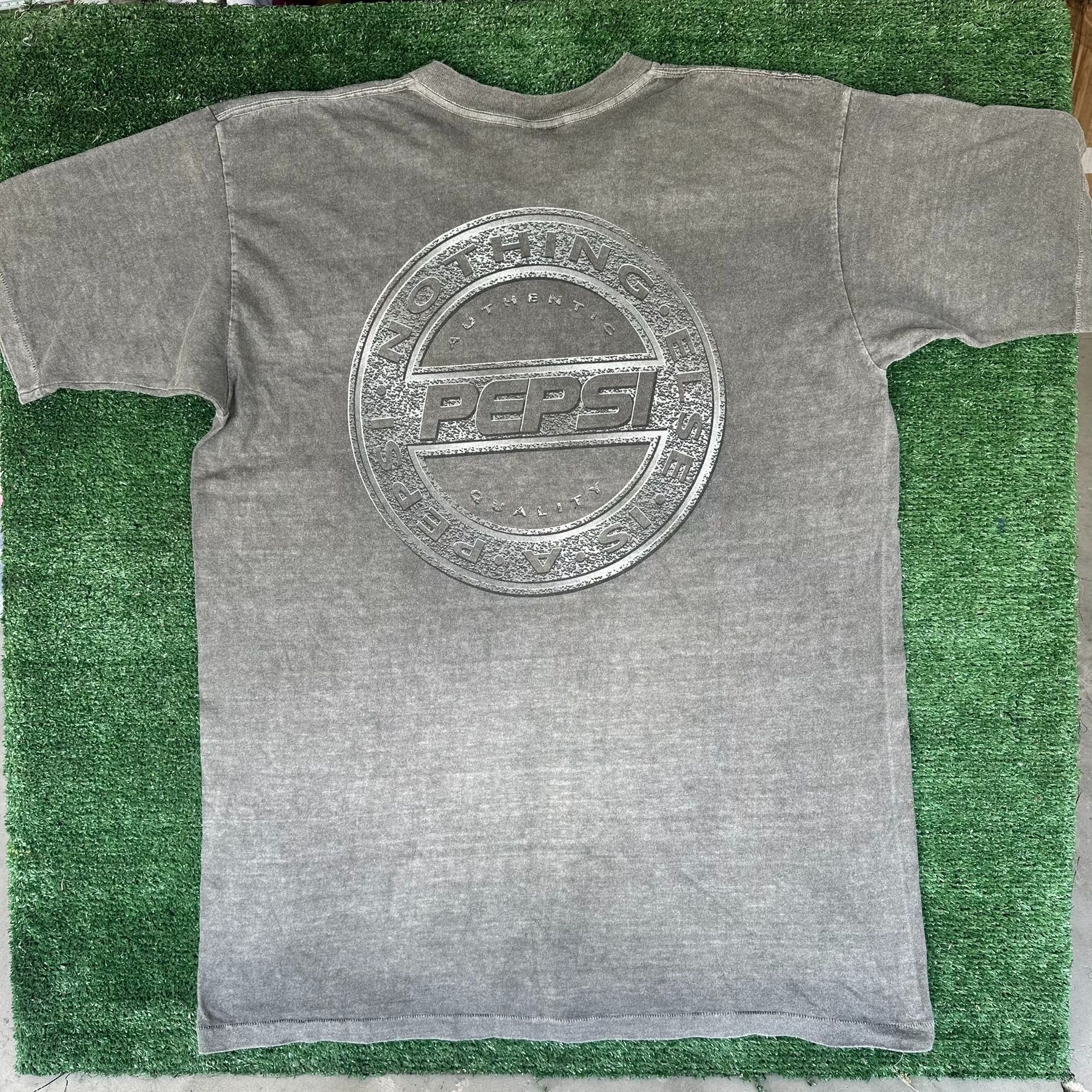 Pepsi Vintage 90s Pepsi Embossed Logo T-Shirt Faded Gray L/XL Sing Size US XL / EU 56 / 4 - 1 Thumbnail
