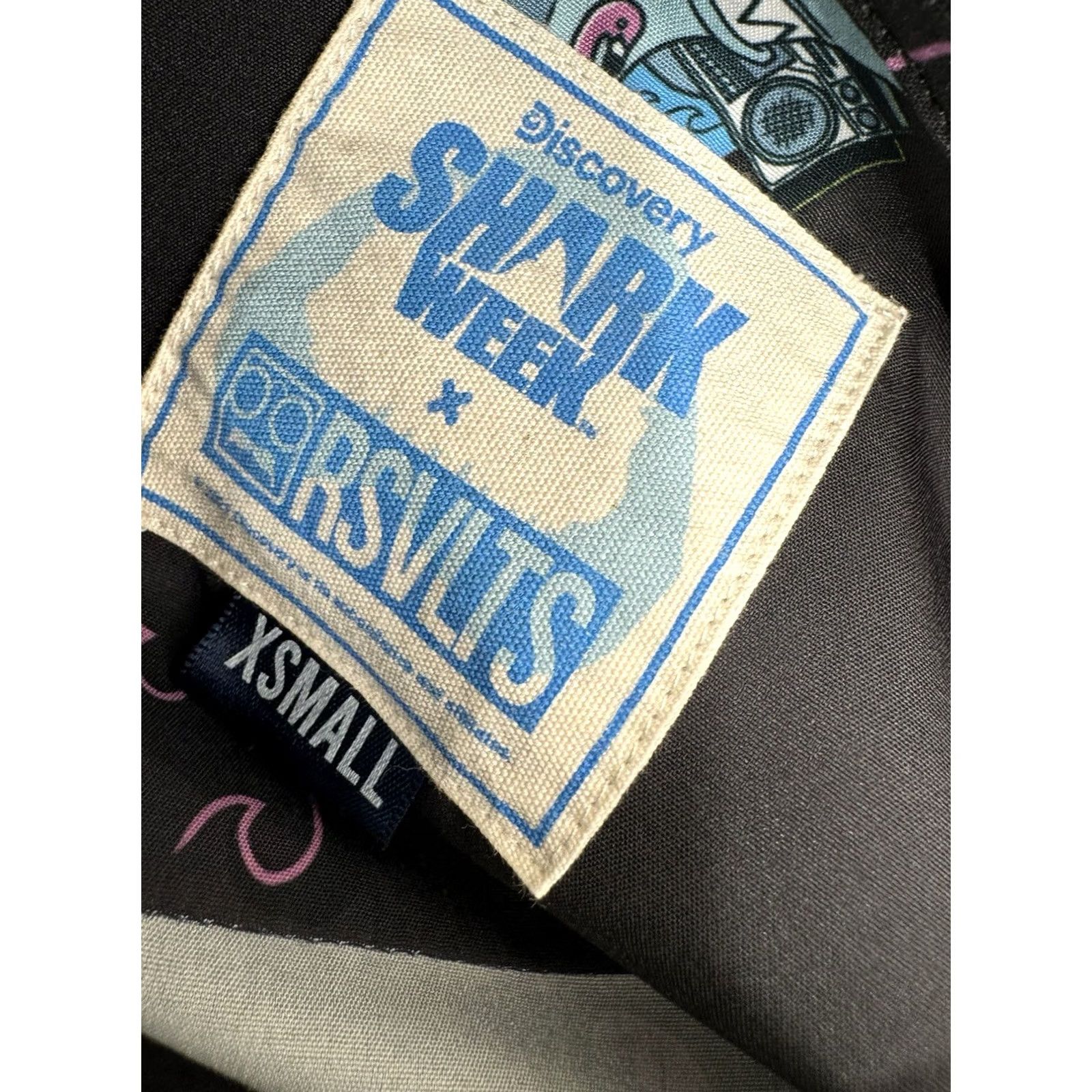 Vintage RSVLTS SHARK WEEK 2021 Mens XS Kunaflex Shirt Size US XS / EU 42 / 0 - 6 Thumbnail