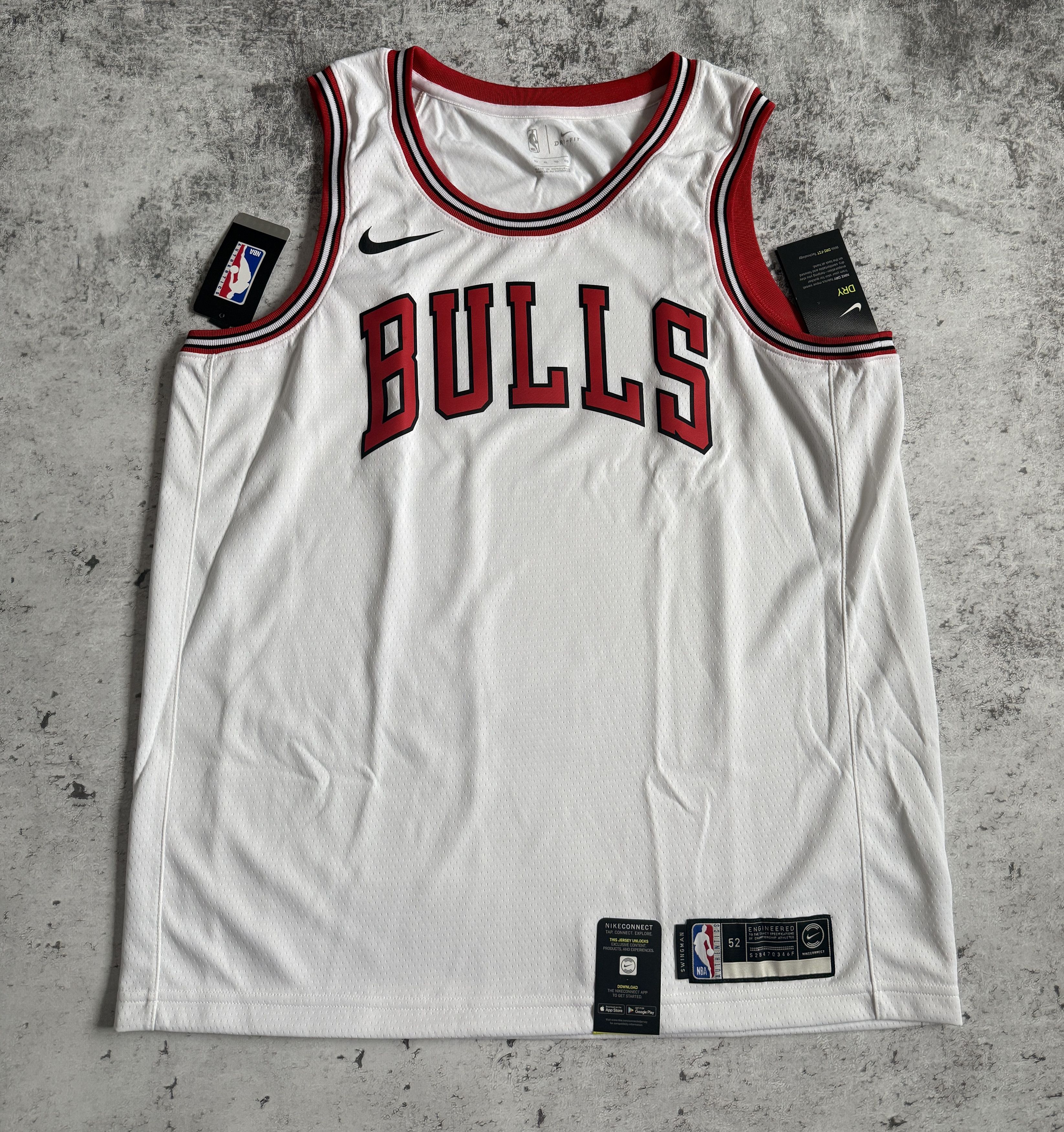 Nike Chicago Bulls Authentic Blank Jersey DRI FIT NIKE XL Size US XL / EU 56 / 4 - 1 Thumbnail