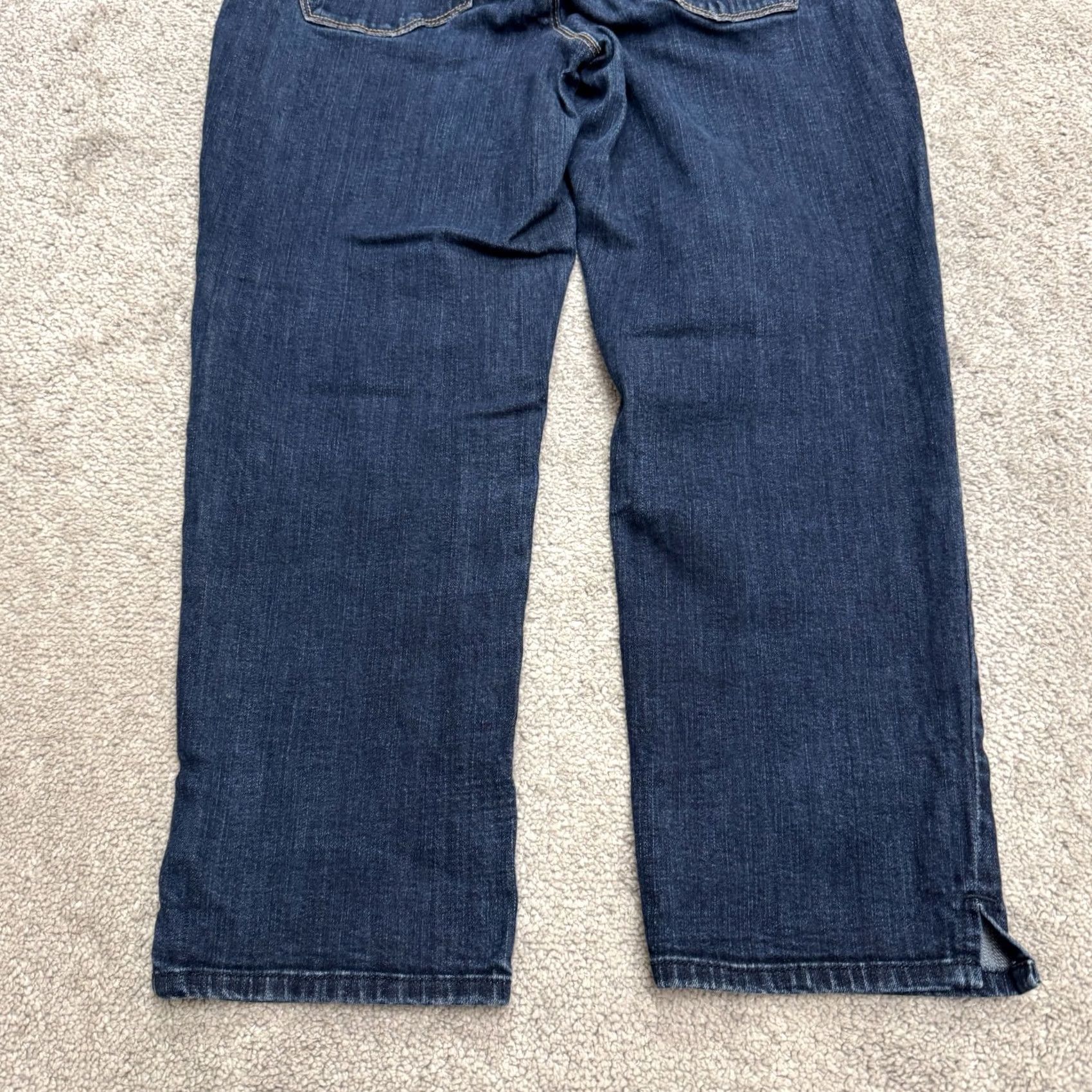 Vintage White House Black Market Slim Fit Cropped Denim Jeans Womens 12 Dark Wash Slit Denim Jeans B Blue City Streetwear Womens 12 XS-XL? Size 30" / US 8 / IT 44 - 3 Thumbnail