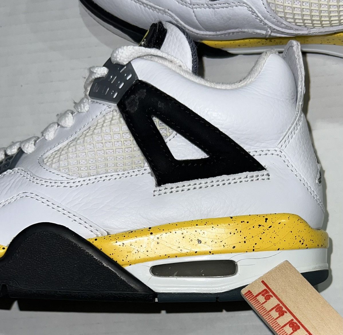Jordan Brand 2006 Rare Air Jordan 4 Iv Tour Yellow Ls 314254-171 Men 7.5 Size US 7.5 / EU 40-41 - 14 Thumbnail