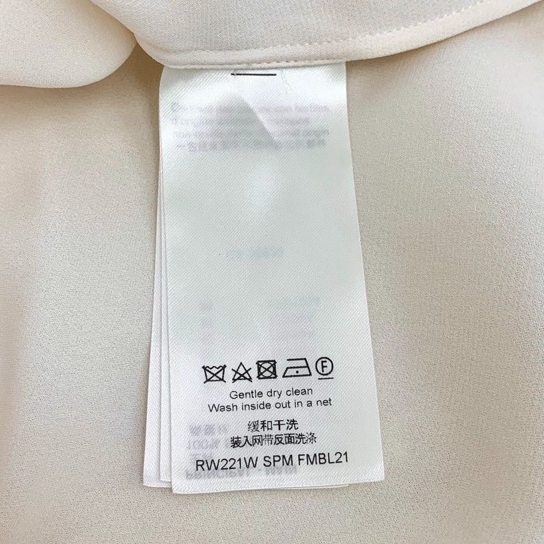Louis Vuitton Louis Vuitton 22 Sleeveless Shirt in Beige Mulberry Silk T Size XS / US 0-2 / IT 36-38 - 6 Thumbnail