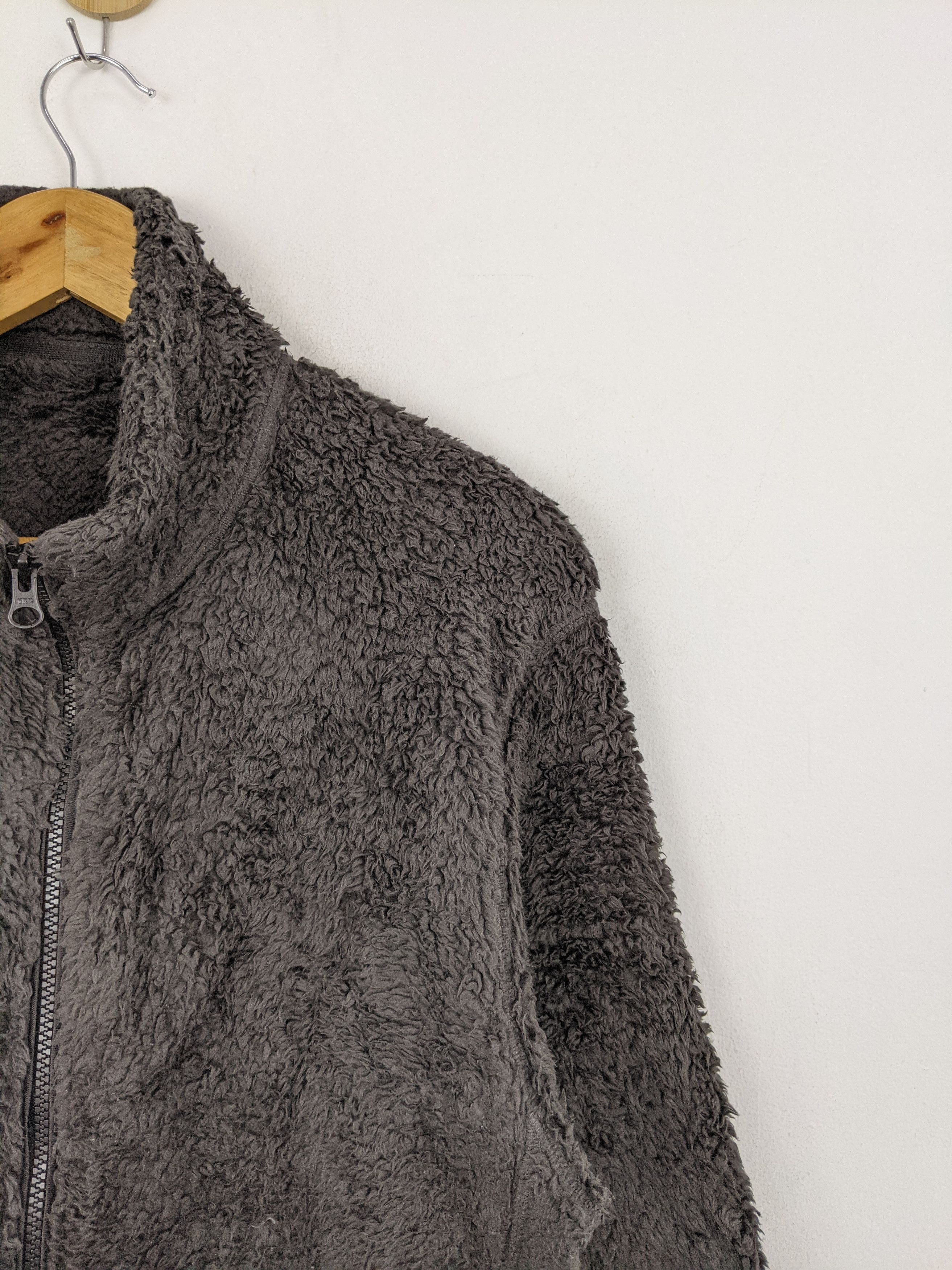 Japanese Brand Uniqlo Fleece Sherpa Zipper Jacket for Winter MJ0142 Size US M / EU 48-50 / 2 - 7 Thumbnail
