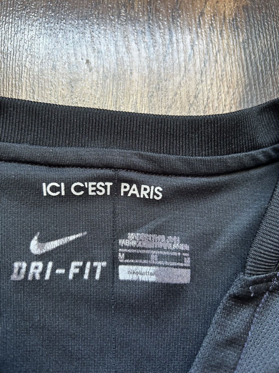 Other Vintage Nike PSG 2015-2016 soccer jersey Size US M / EU 48-50 / 2 - 6 Thumbnail