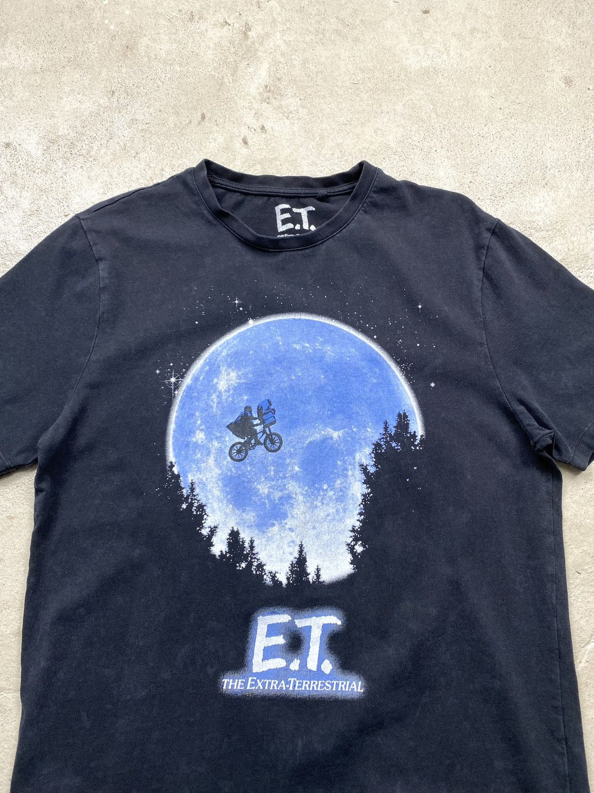 Band Tees Vintage 2000’s ET The Extra Terrestrial Movie T Shirt Size US M / EU 48-50 / 2 - 2 Thumbnail