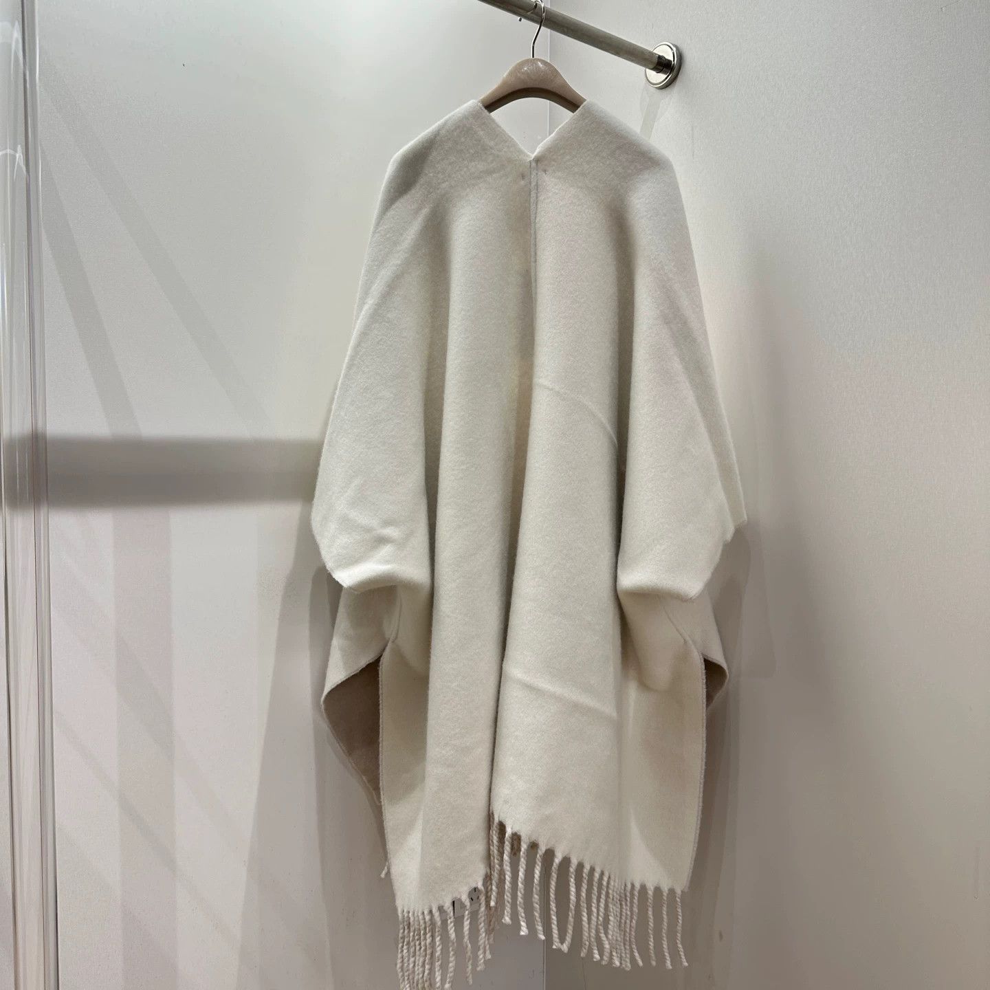 Brunello Cucinelli Brunello Cucinelli 25FW Wool Cashmere Tassel Cloak Size ONE SIZE - 2 Thumbnail