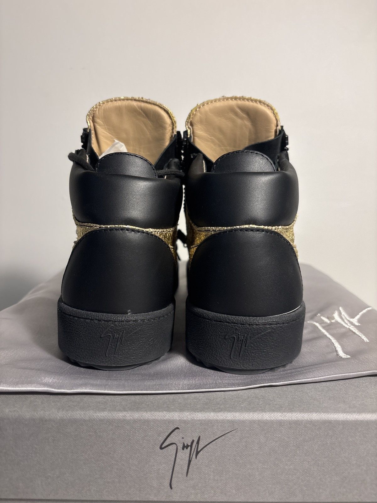 Giuseppe Zanotti Giuseppe Zanotti Mid-Top Sneaker Distressed Gold/Black Size US 10 / EU 43 - 2 Thumbnail